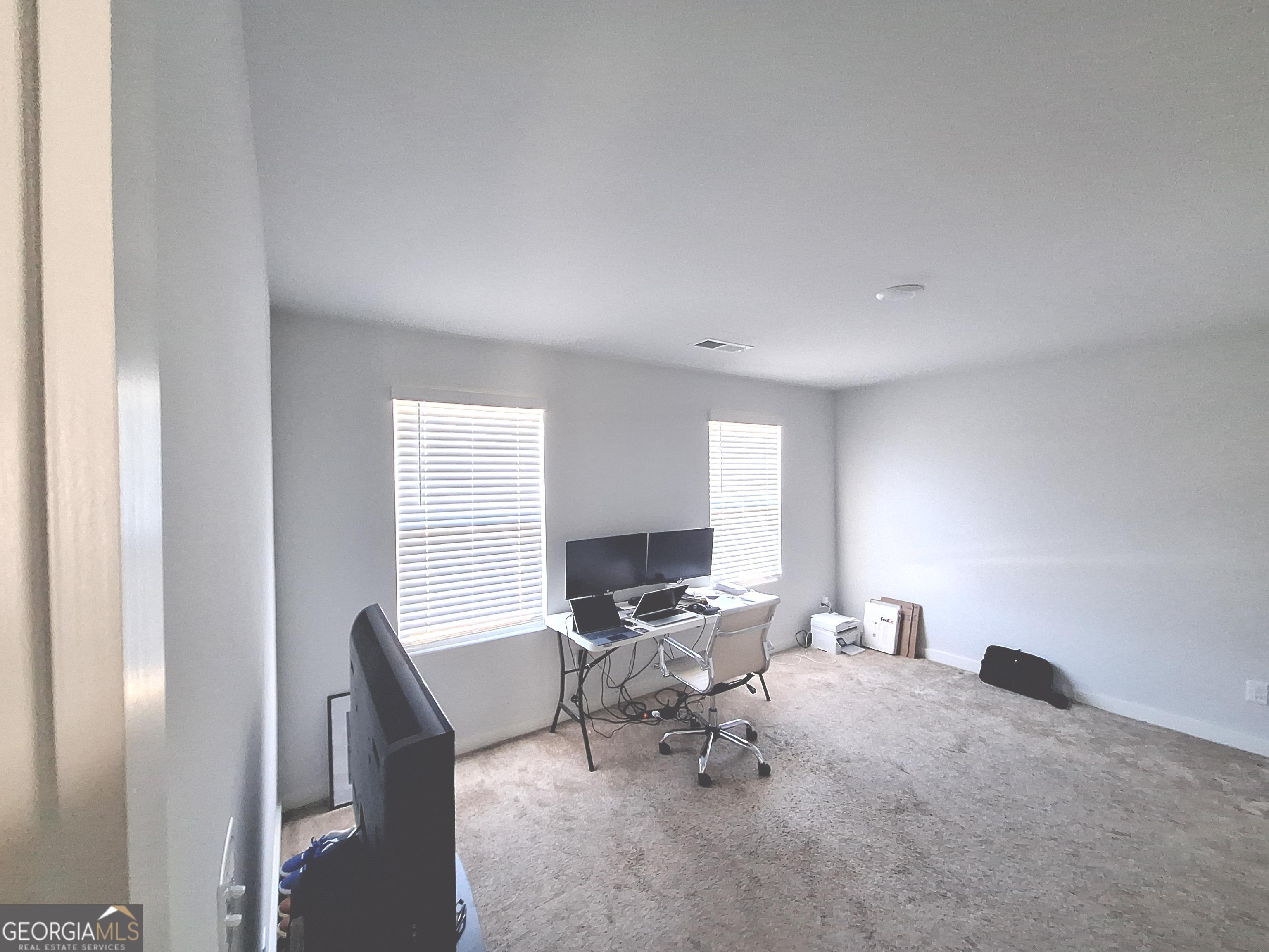 1105 Laflor Way Property Photo 13
