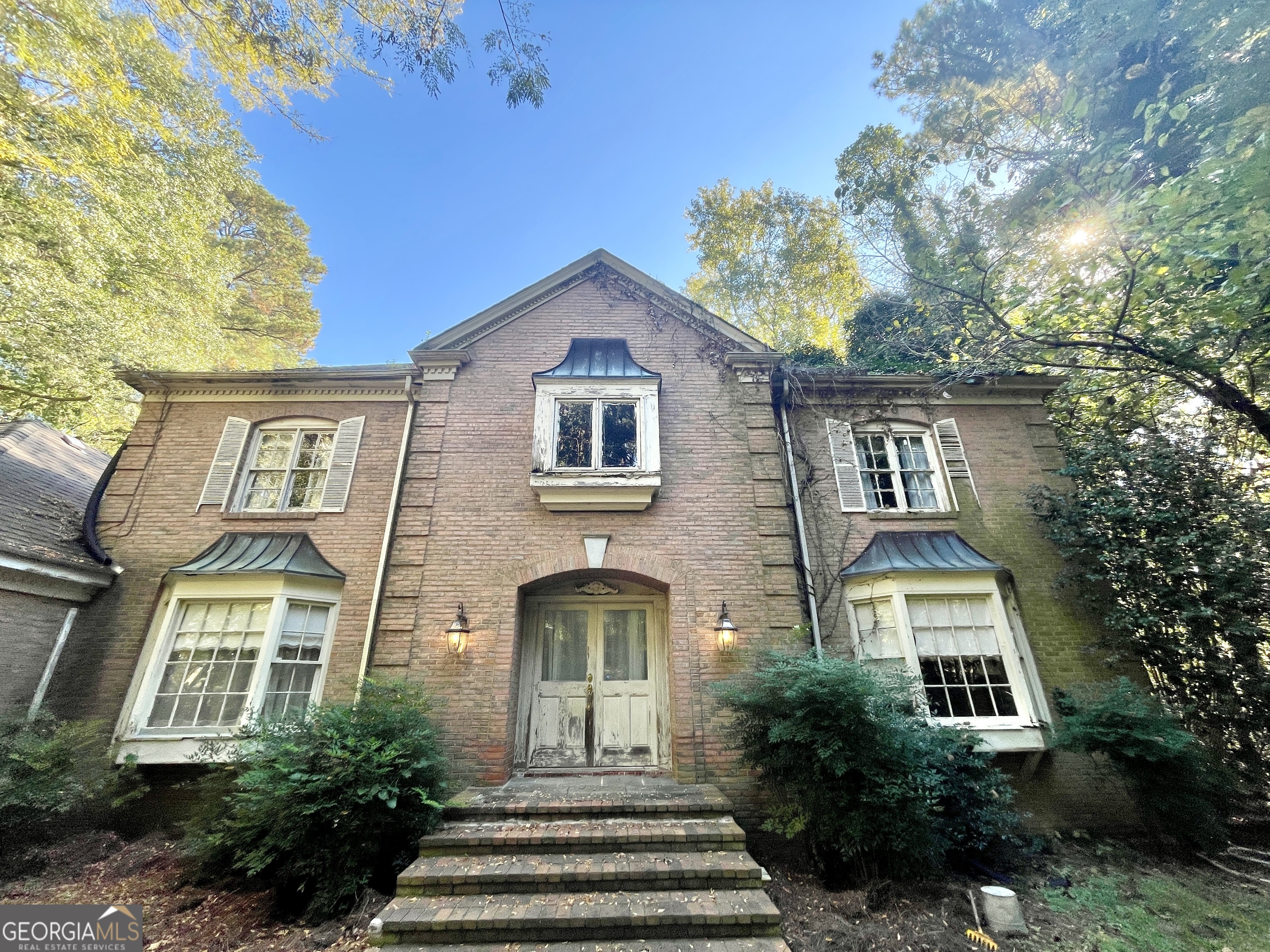 10588 Fitzgerald Road Property Photo 1