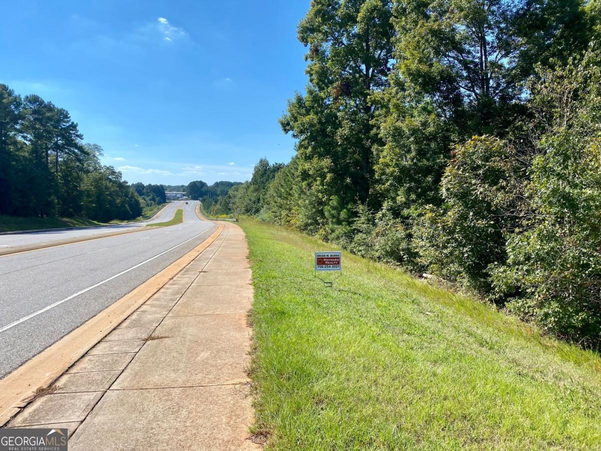 200 Classic Road Property Photo 1
