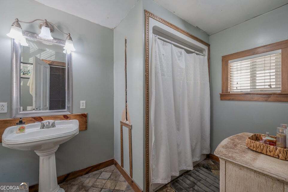 69 Myers Avenue Property Photo 31