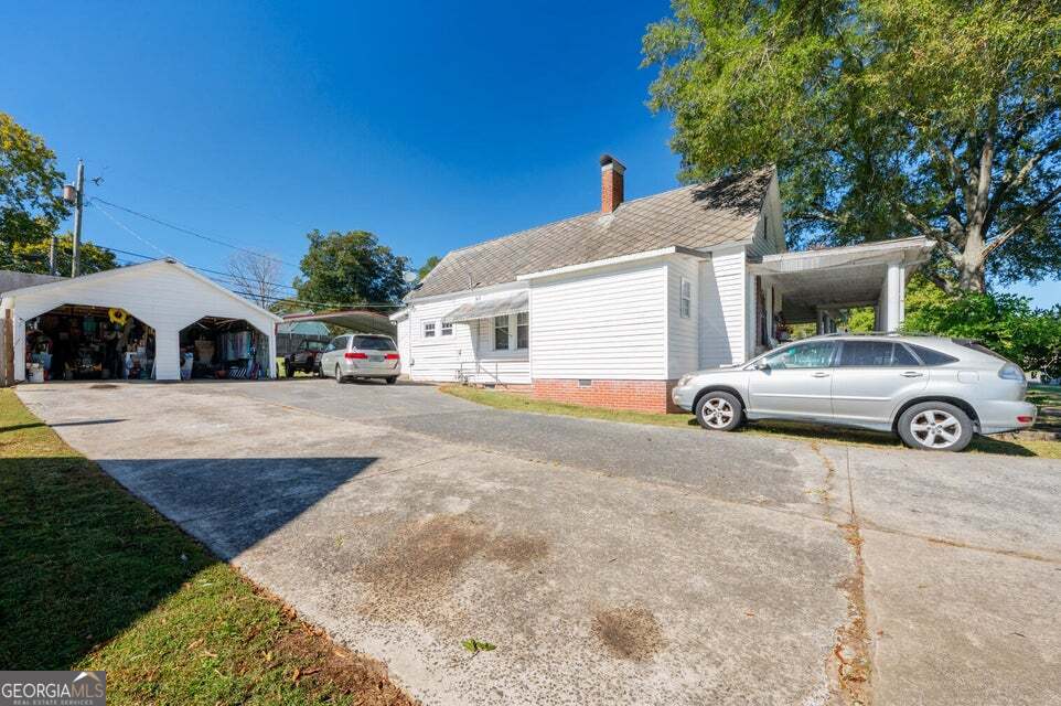 69 Myers Avenue Property Photo 38