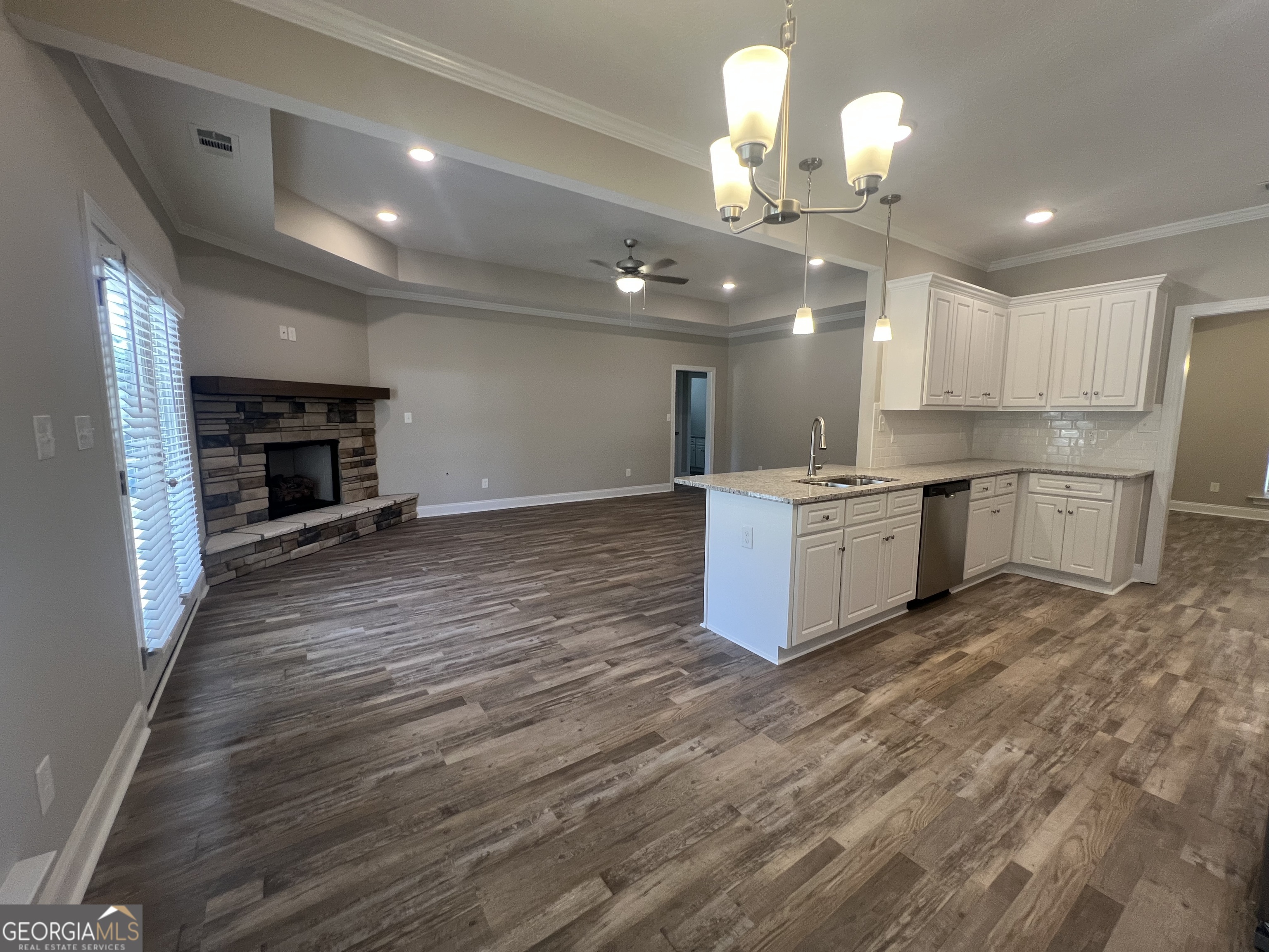 1076 Boneville Road Property Photo 5