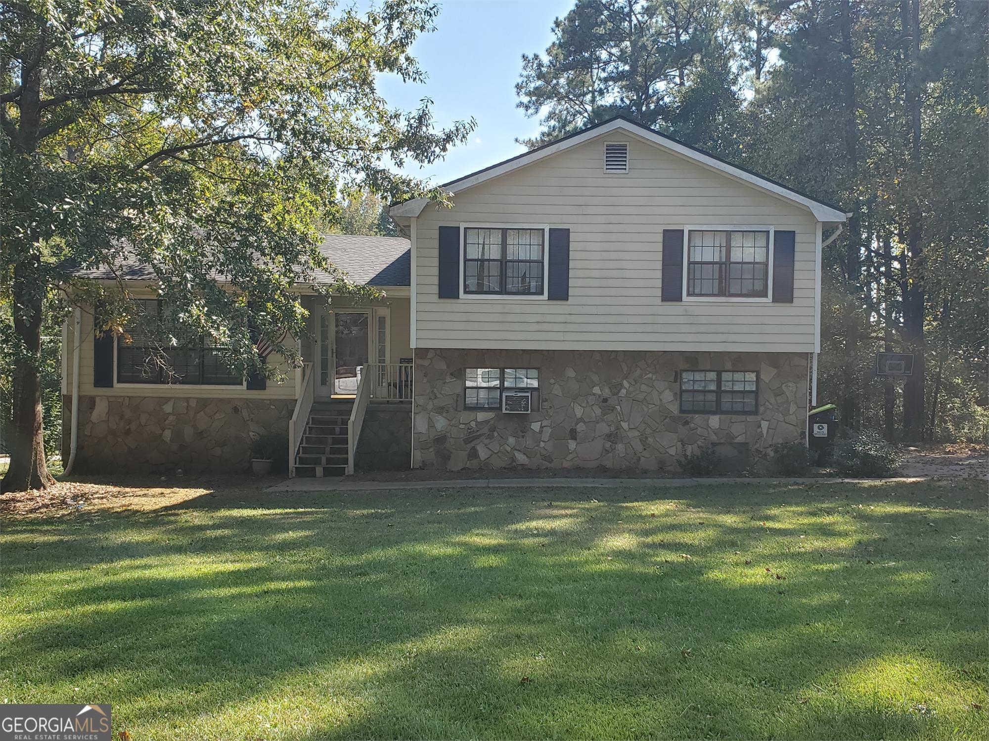 821 Greenwood Trail Se Property Photo 1