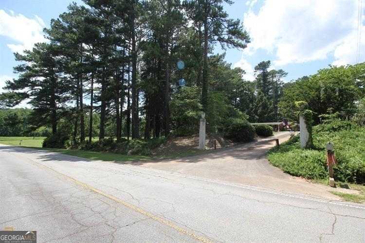 7275 Bishop Road Property Photo 11