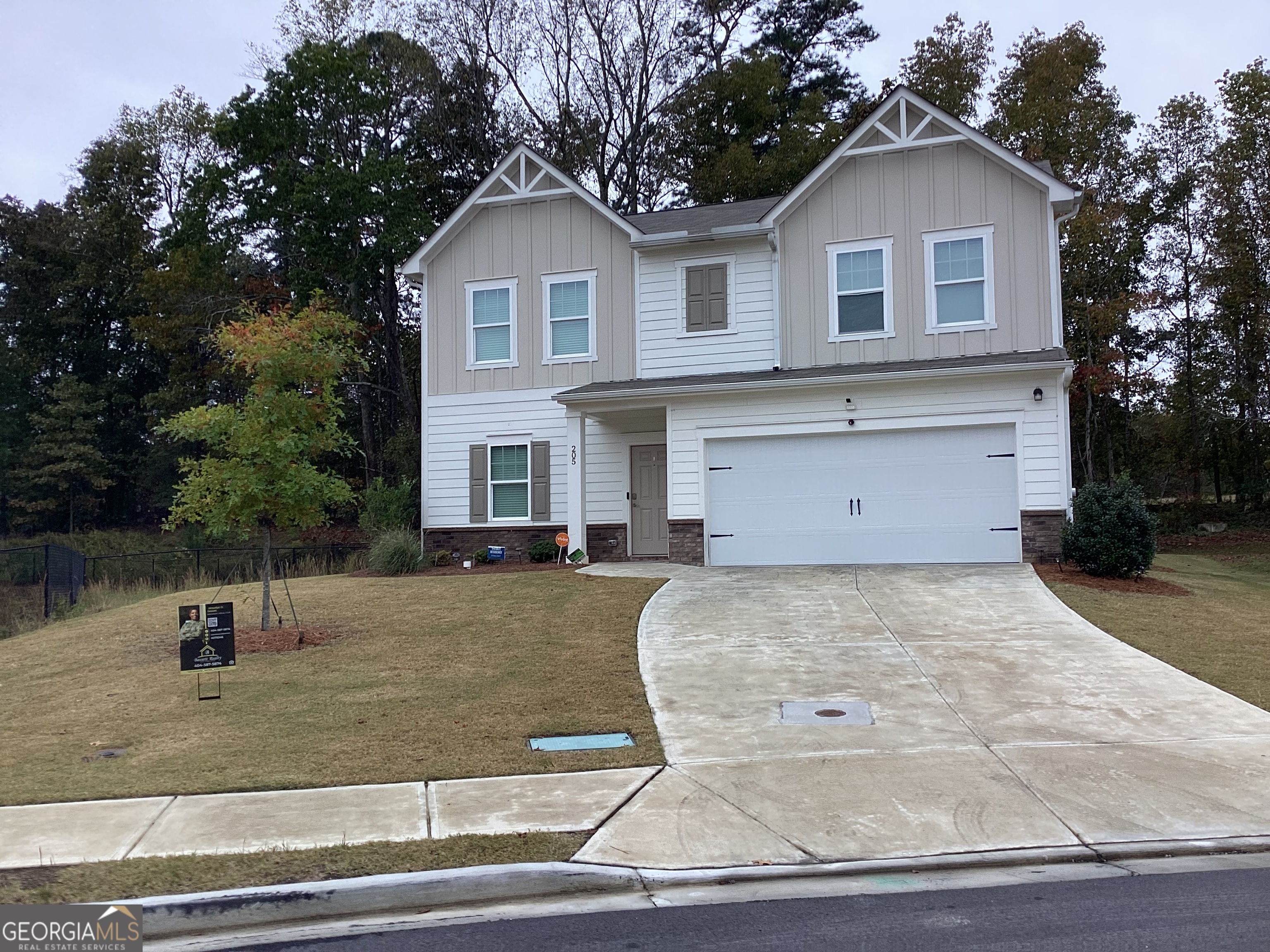 205 Cotton Tail Lane Property Photo 1