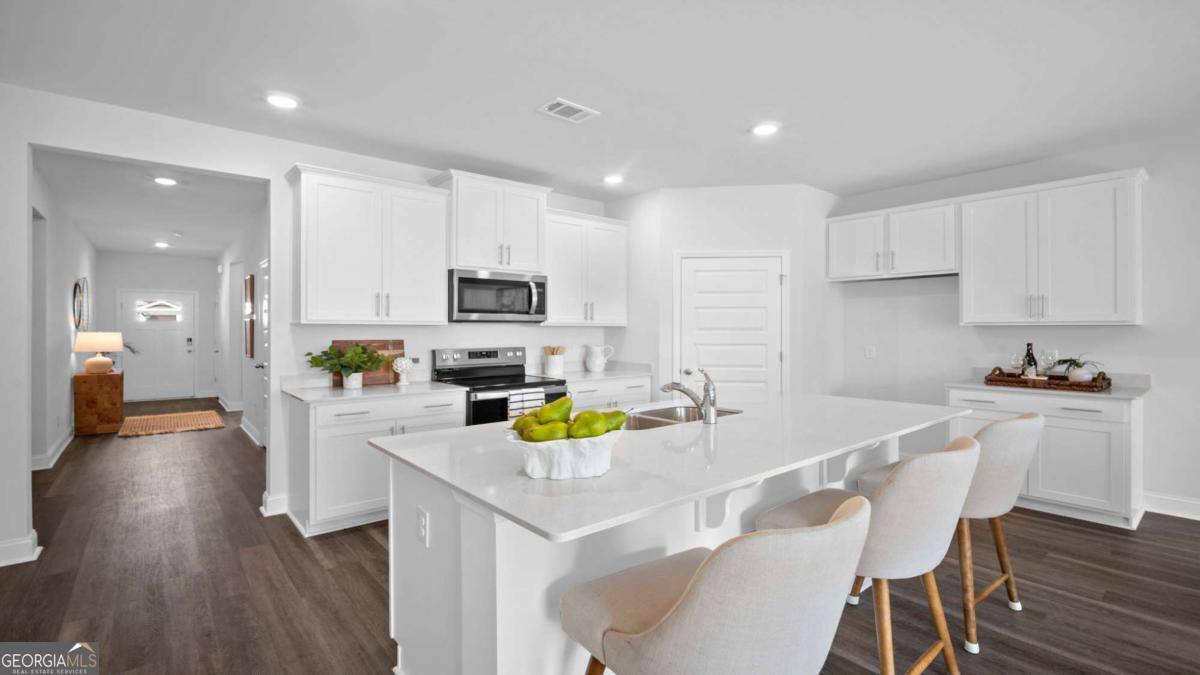 177 Timber Road Property Photo 2