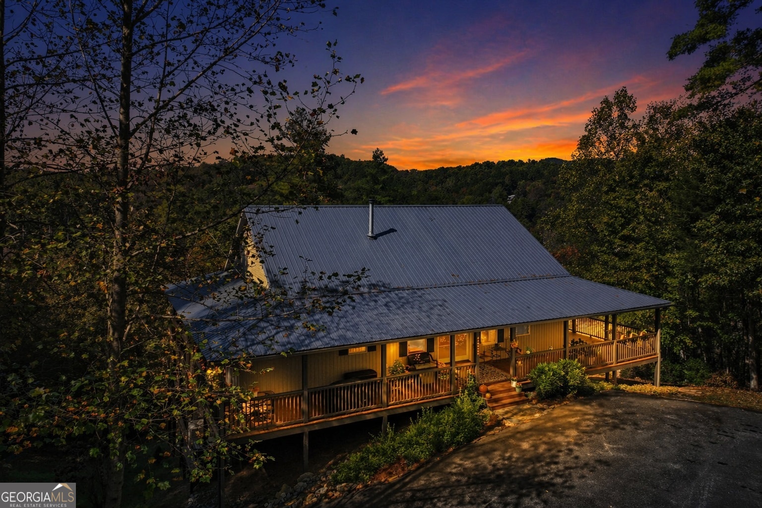 136 Ross Road Property Photo 1