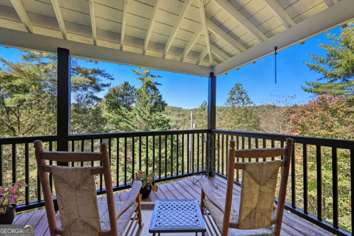 136 Ross Road Property Photo 5
