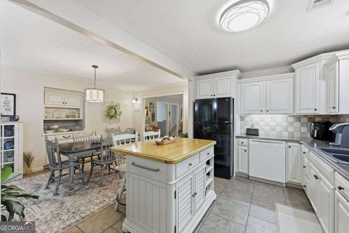 136 Ross Road Property Photo 19