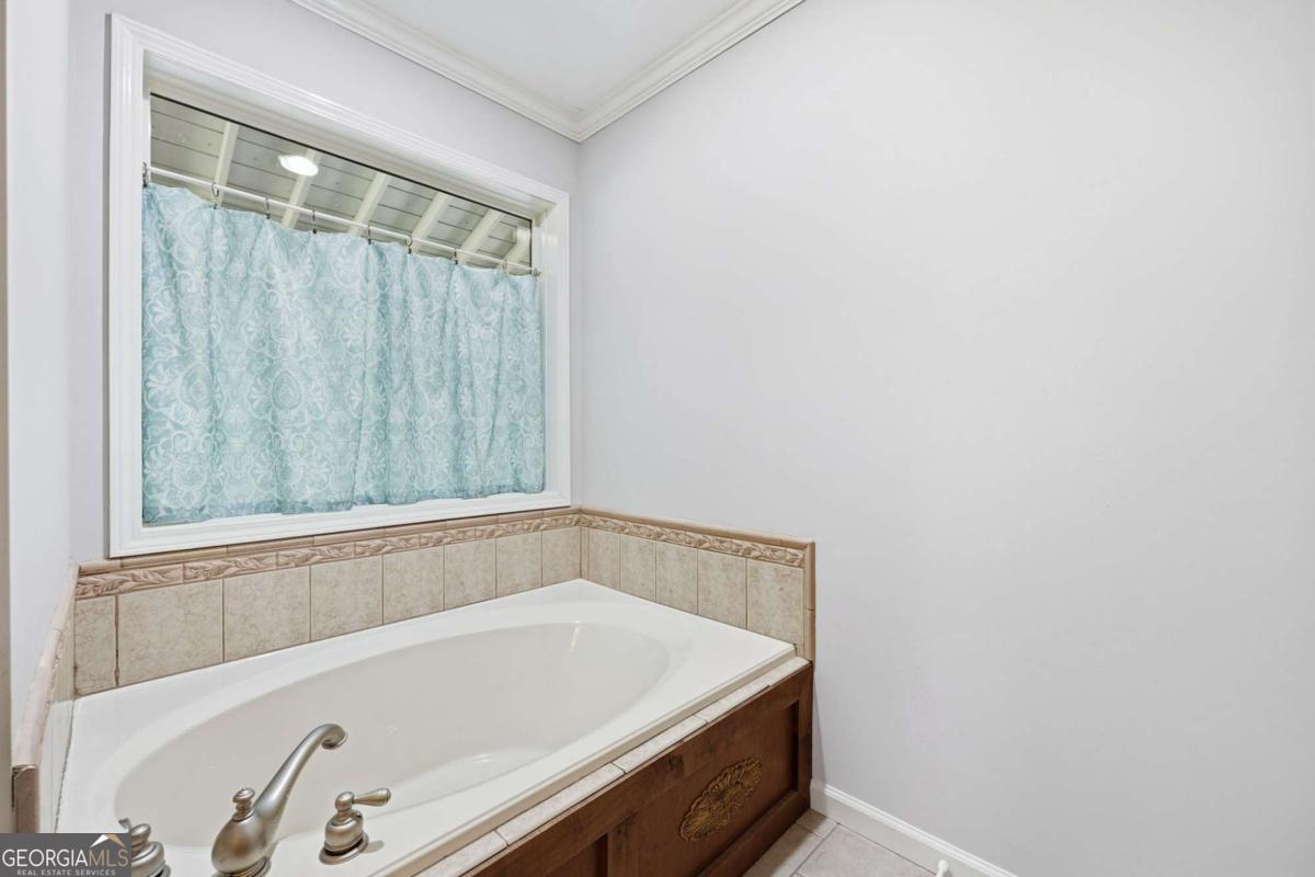 136 Ross Road Property Photo 22