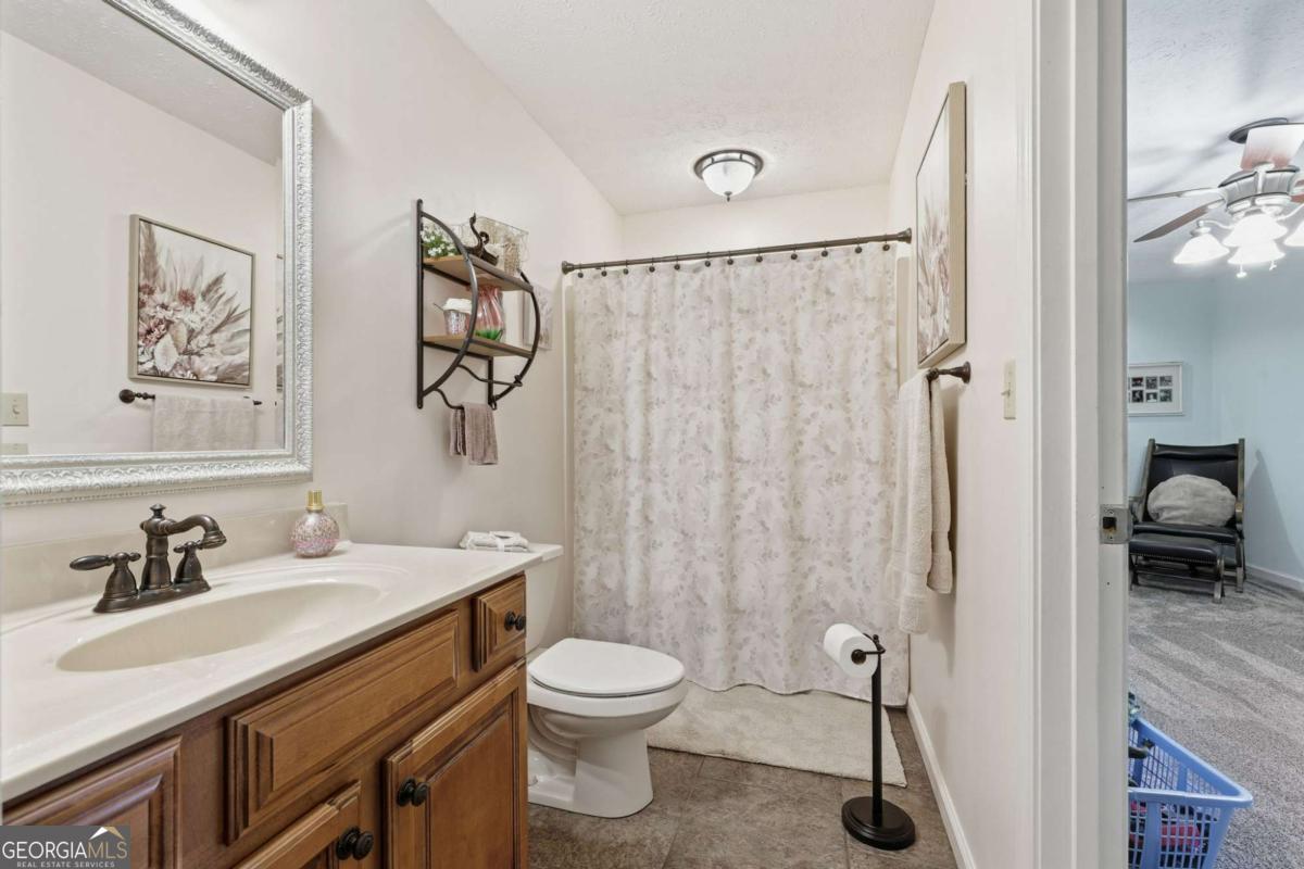 136 Ross Road Property Photo 25