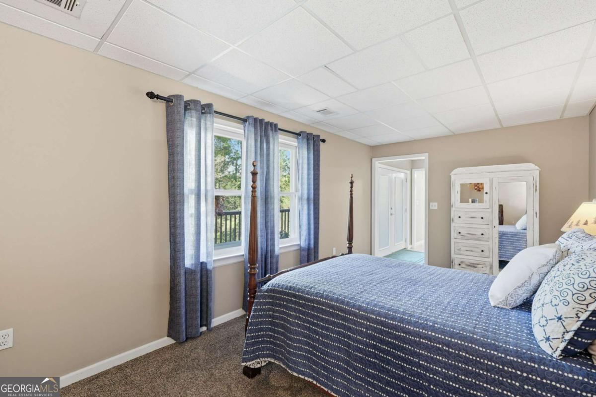 136 Ross Road Property Photo 42