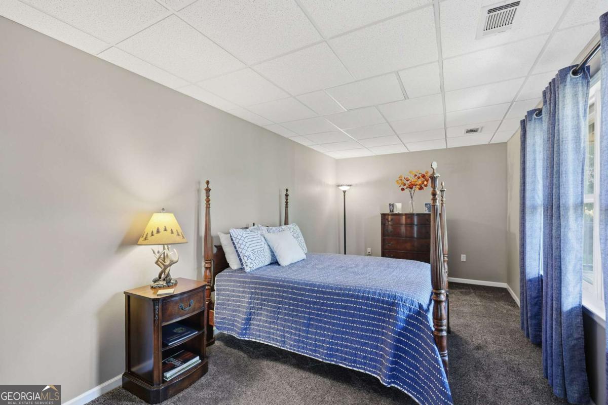 136 Ross Road Property Photo 43