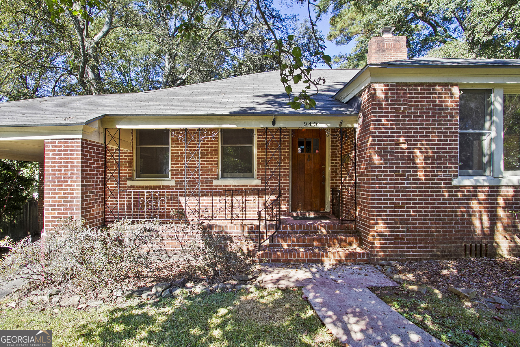 940 Curry Drive Property Photo 3