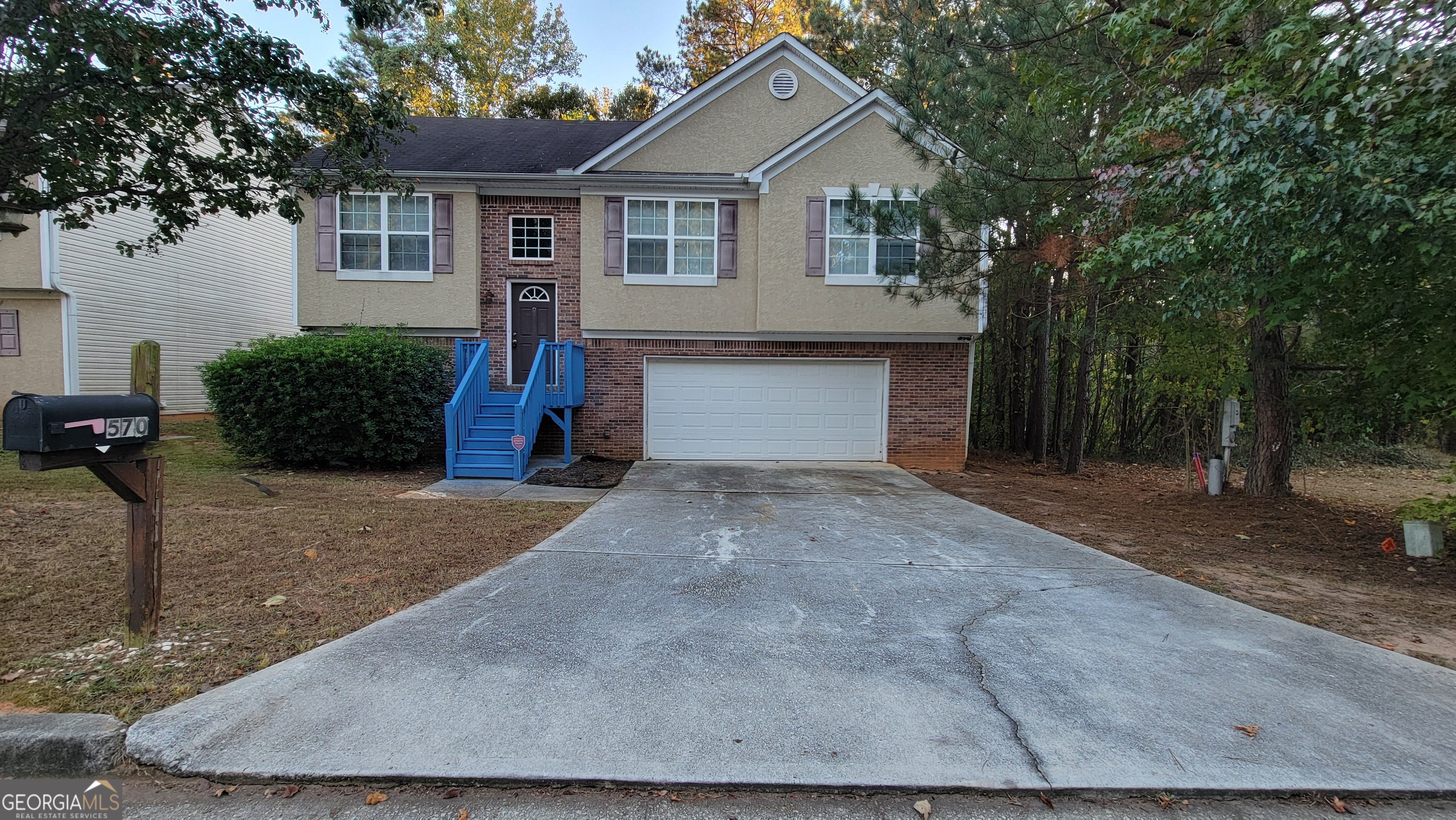 570 Sycamore Drive Property Photo 1