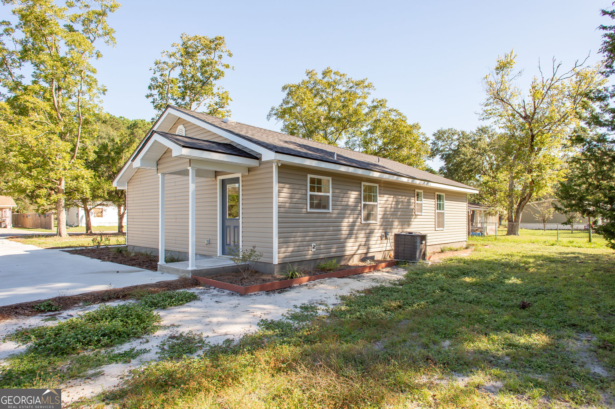 121 Union Street Property Photo 3