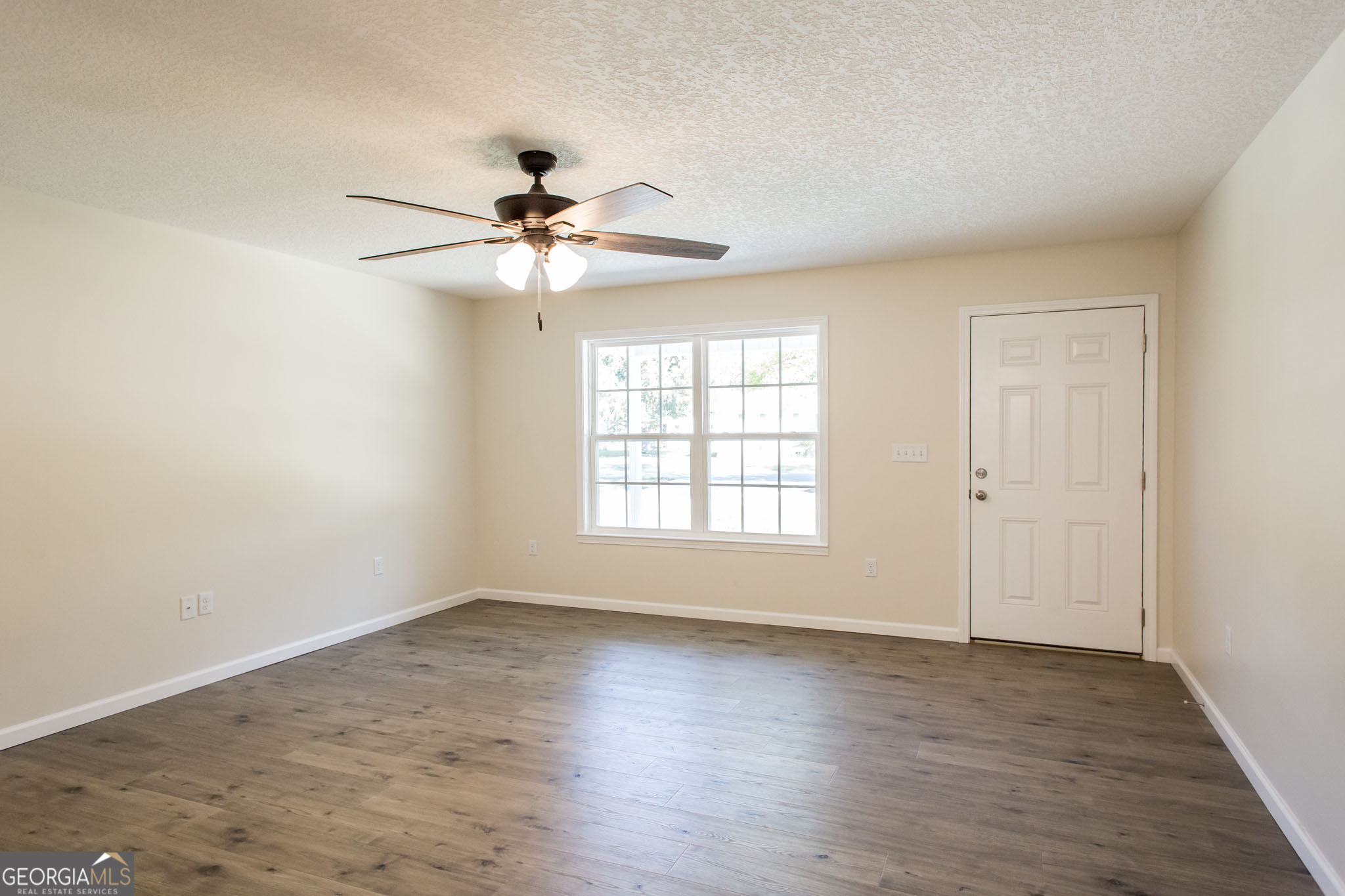 121 Union Street Property Photo 4