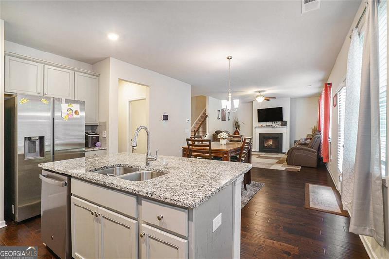 7255 Gladstone Circle Property Photo 9