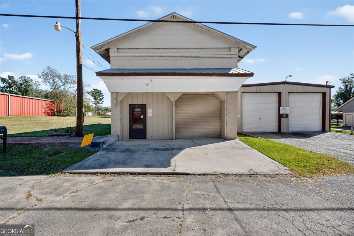 109 Bowen Hill Road Property Photo 1