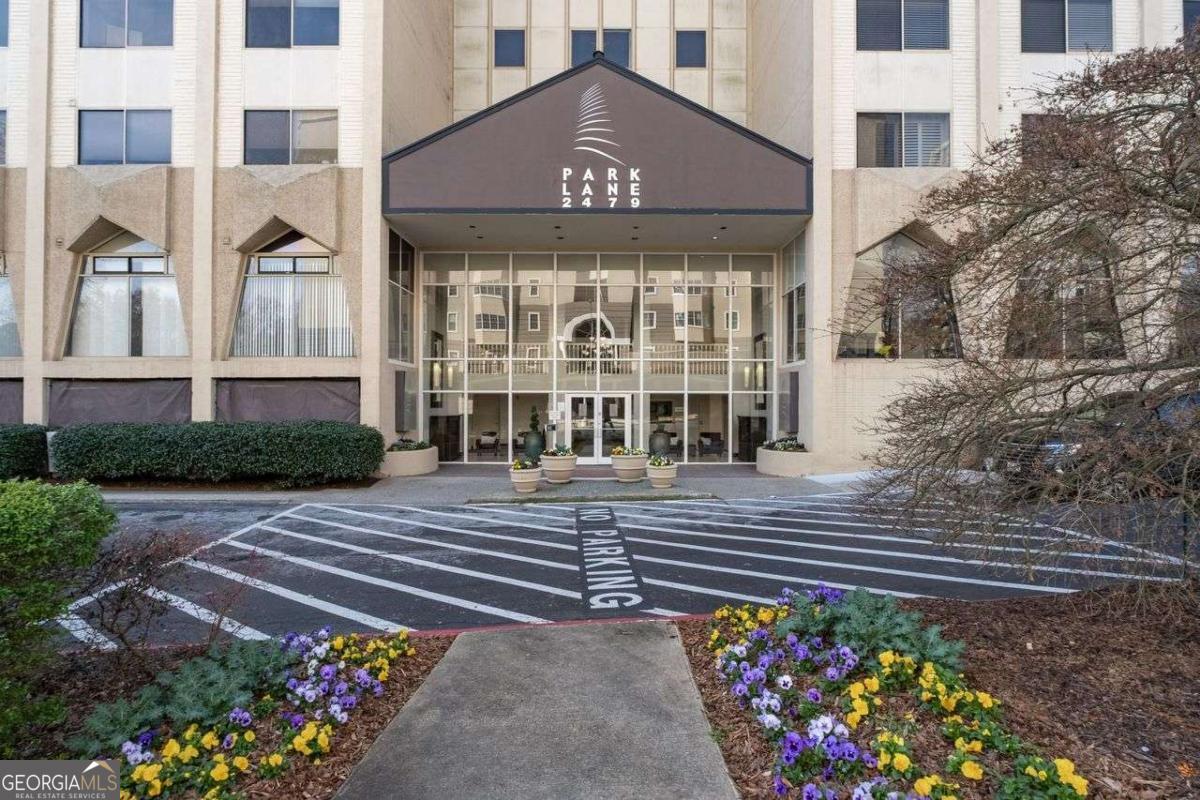2479 Peachtree Road Ne # 912 Property Photo 4