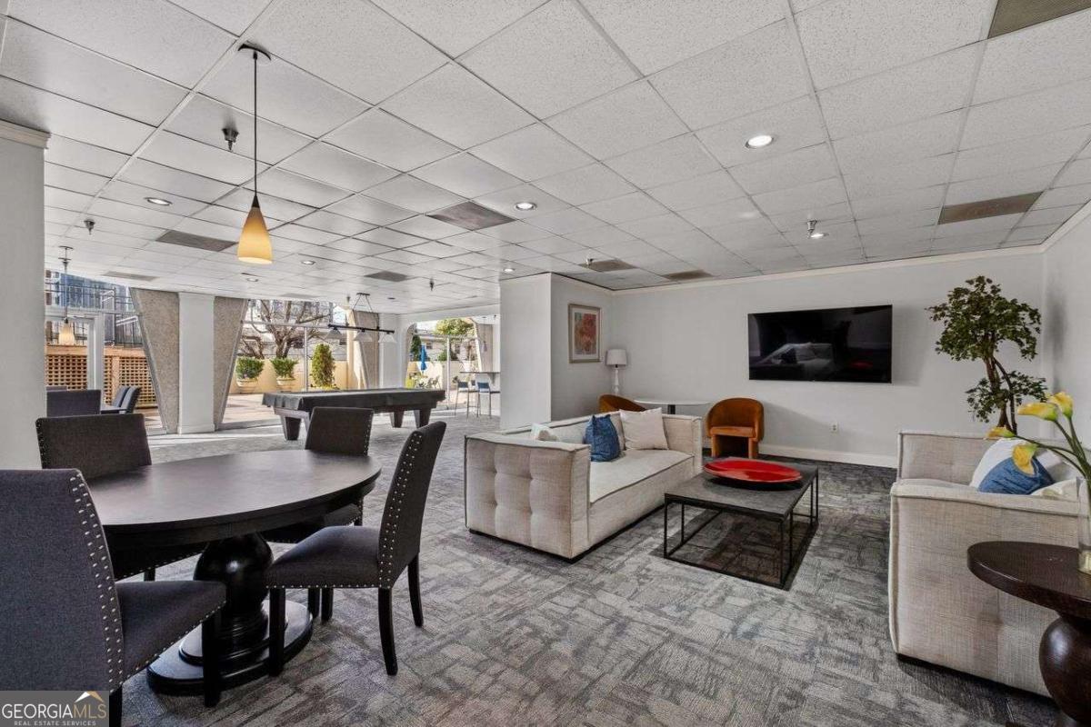 2479 Peachtree Road Ne # 912 Property Photo 29