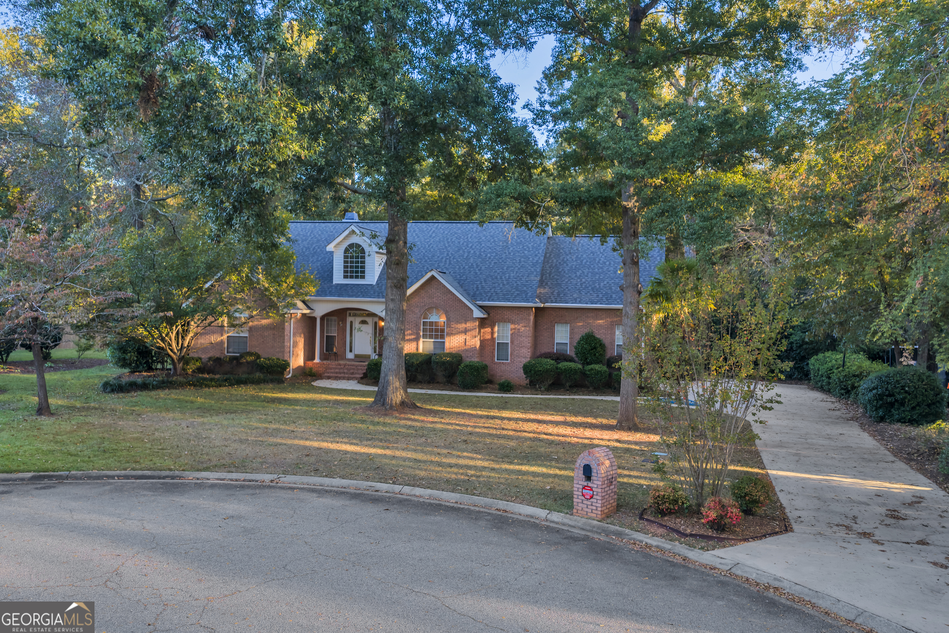 112 Scotsburg Drive Property Photo 4