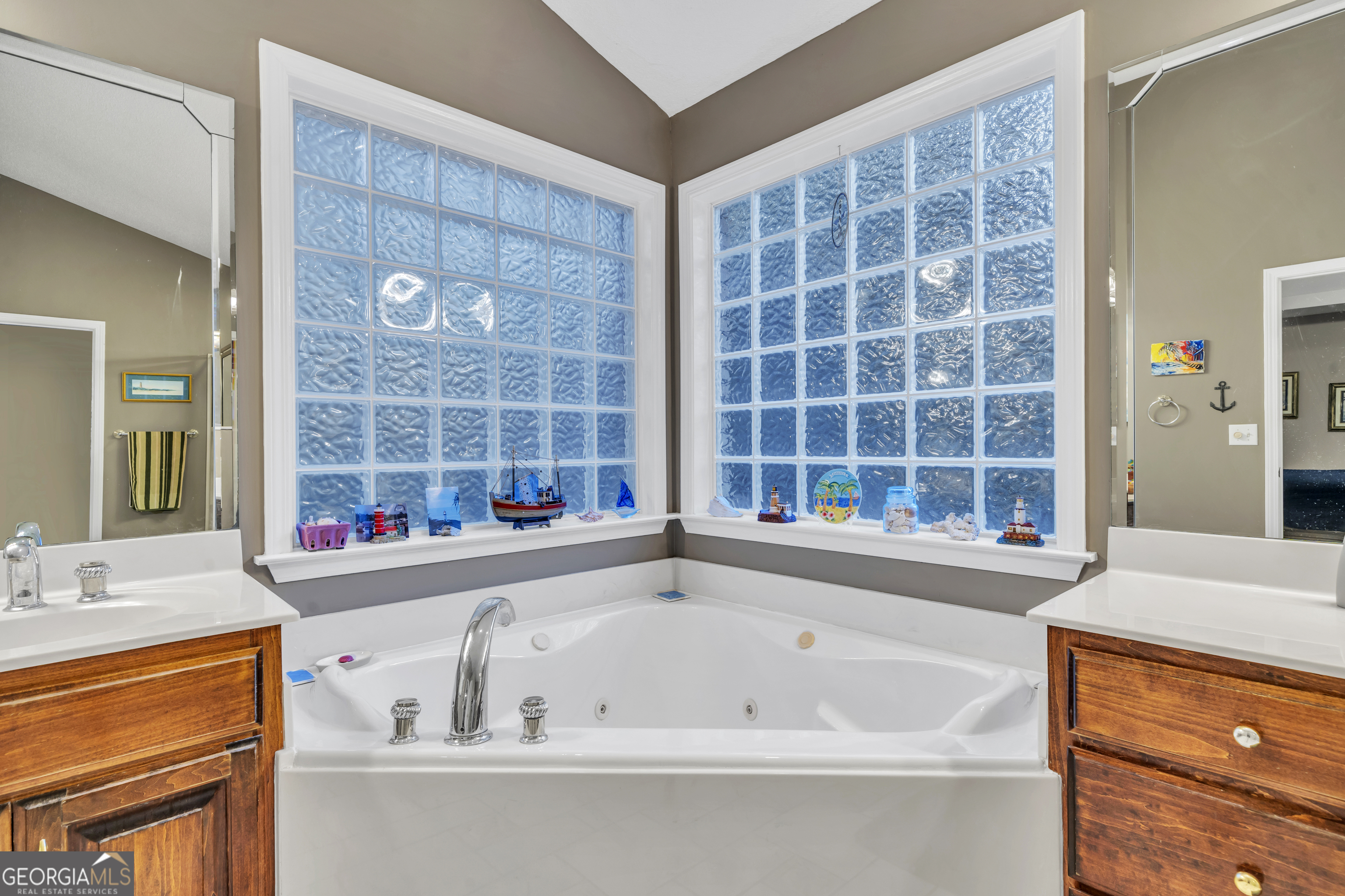 112 Scotsburg Drive Property Photo 30