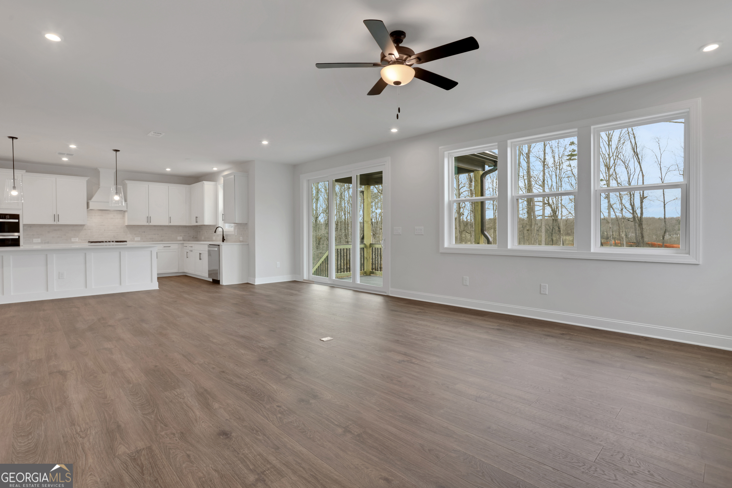 5940 Violet Lane Property Photo 13