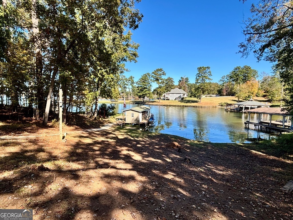 40 David Powell Road Property Photo 6