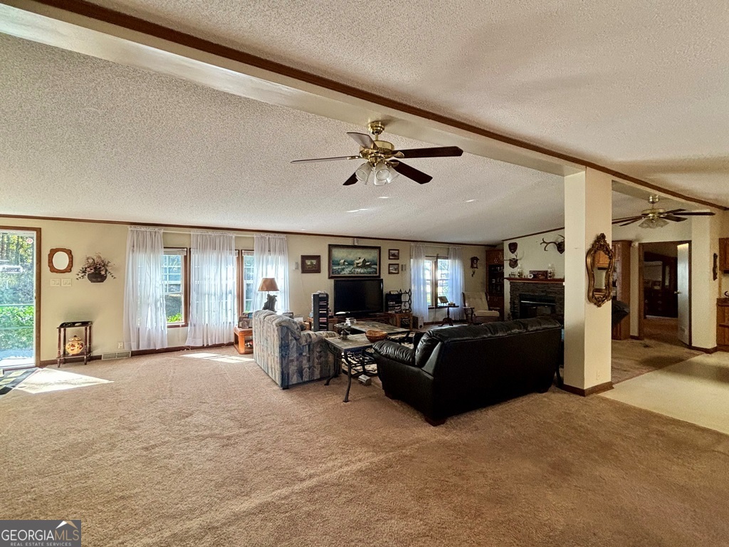 40 David Powell Road Property Photo 9