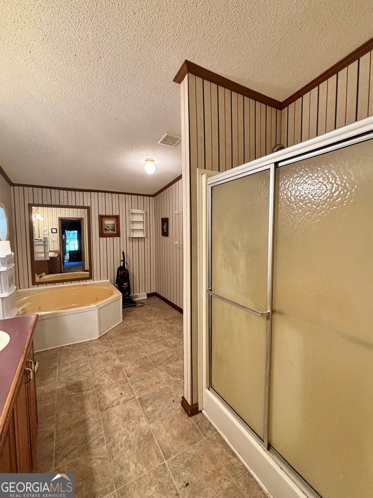 40 David Powell Road Property Photo 24