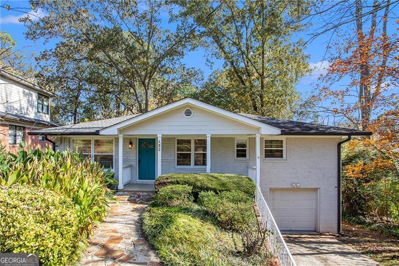 490 E Pharr Road Property Photo 1