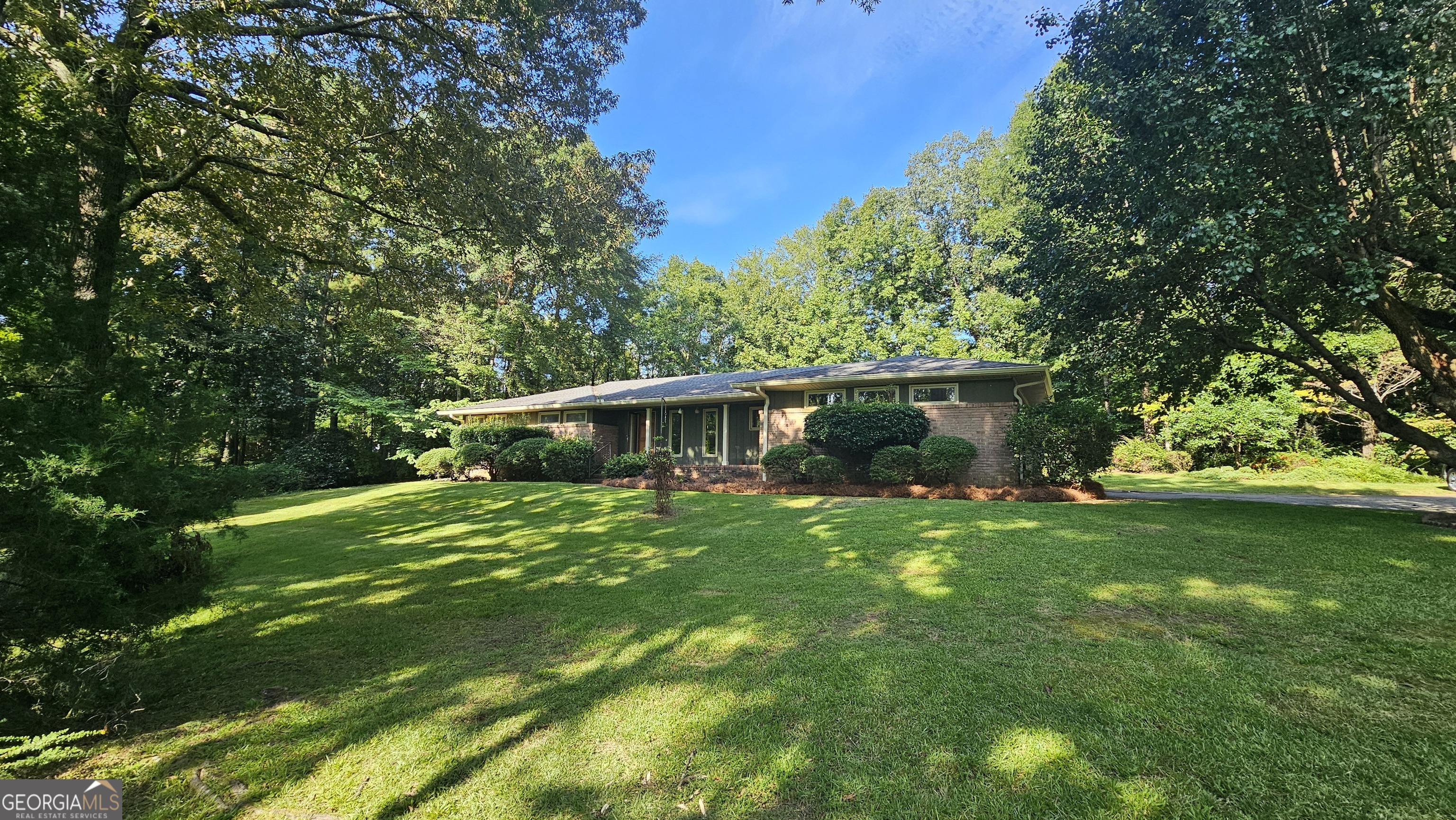 810 Joy Drive Property Photo 1