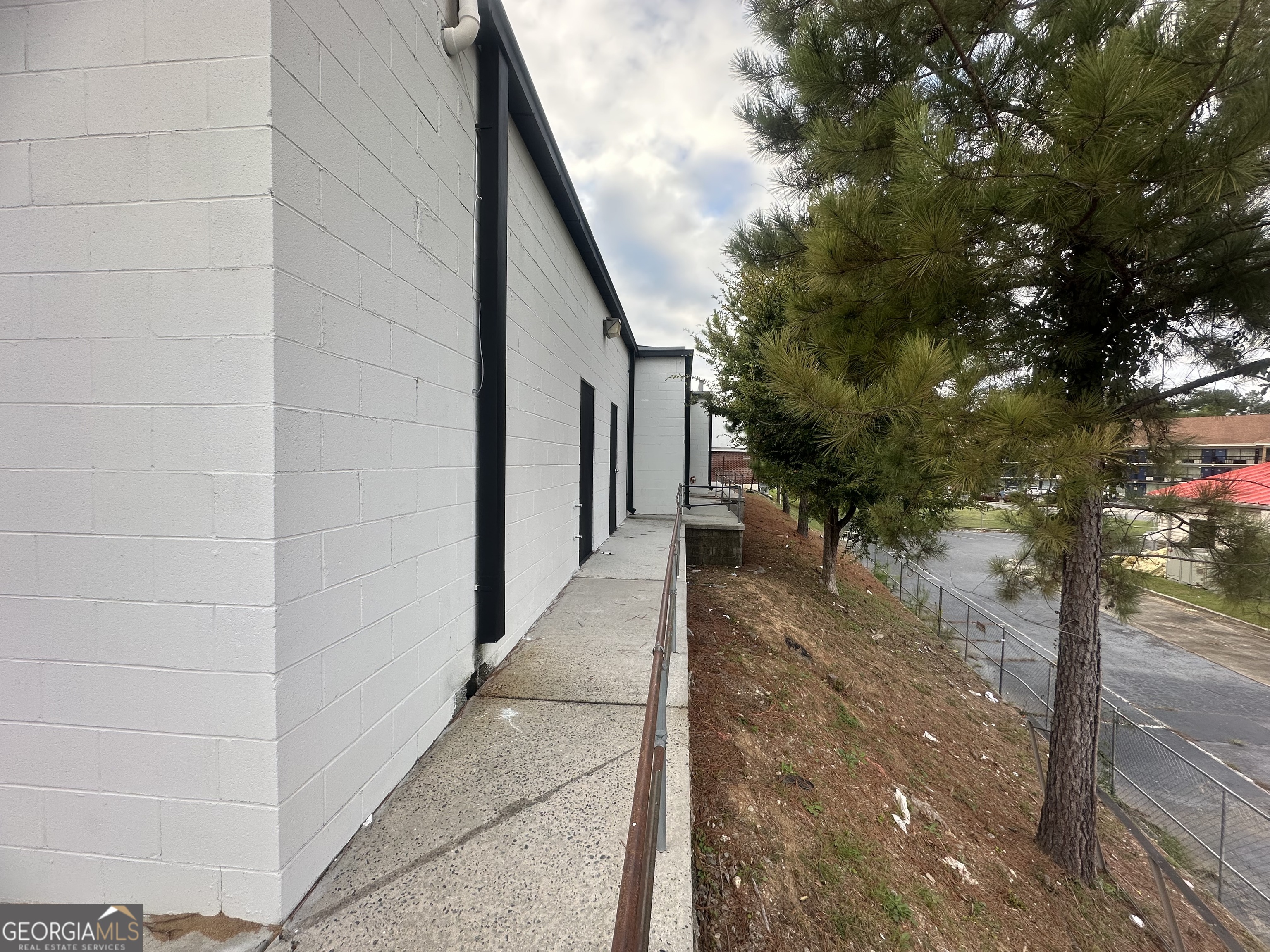 116 Riverside Parkway Property Photo 8