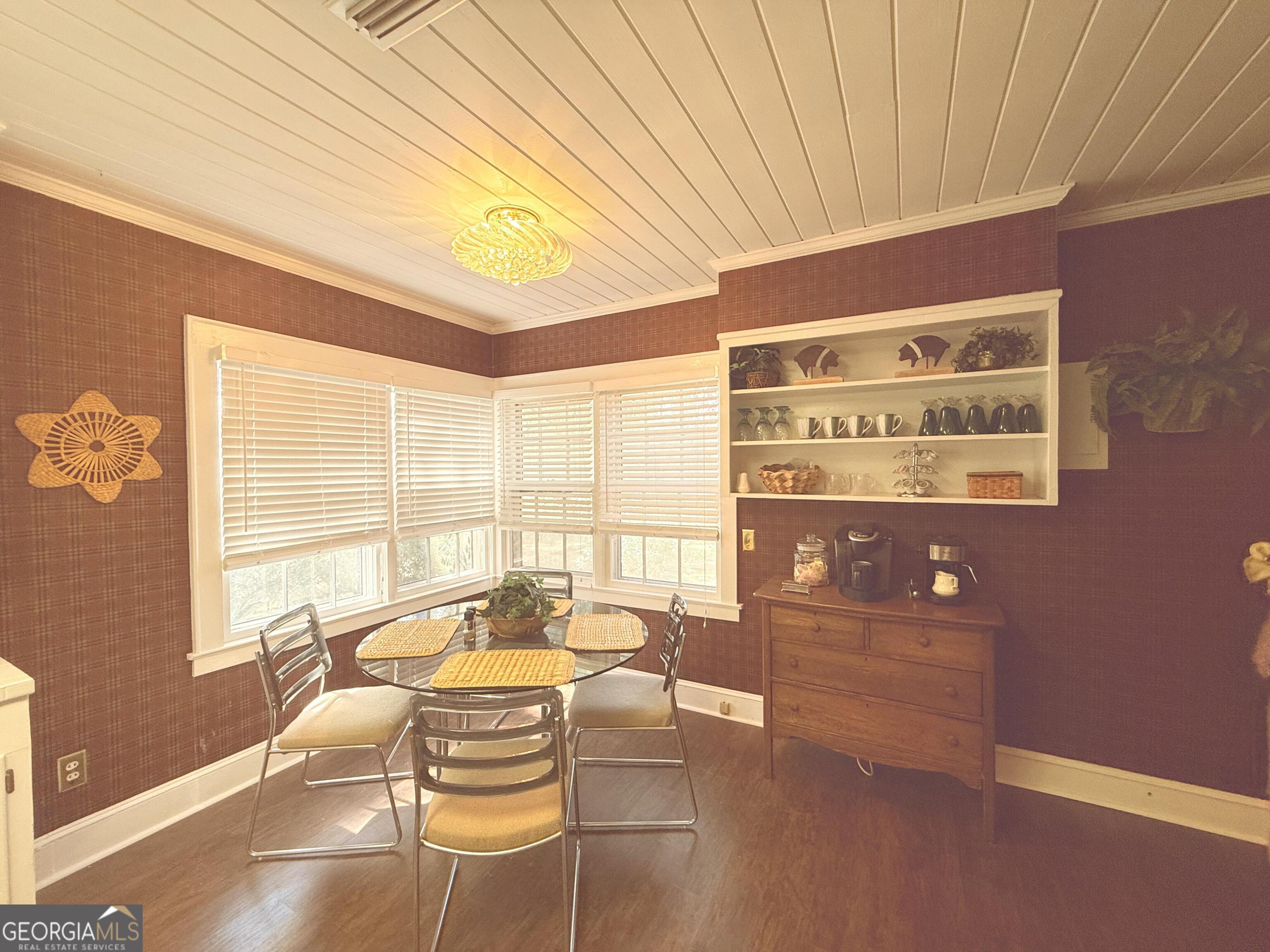 1309 S Dogwood Drive Property Photo 5