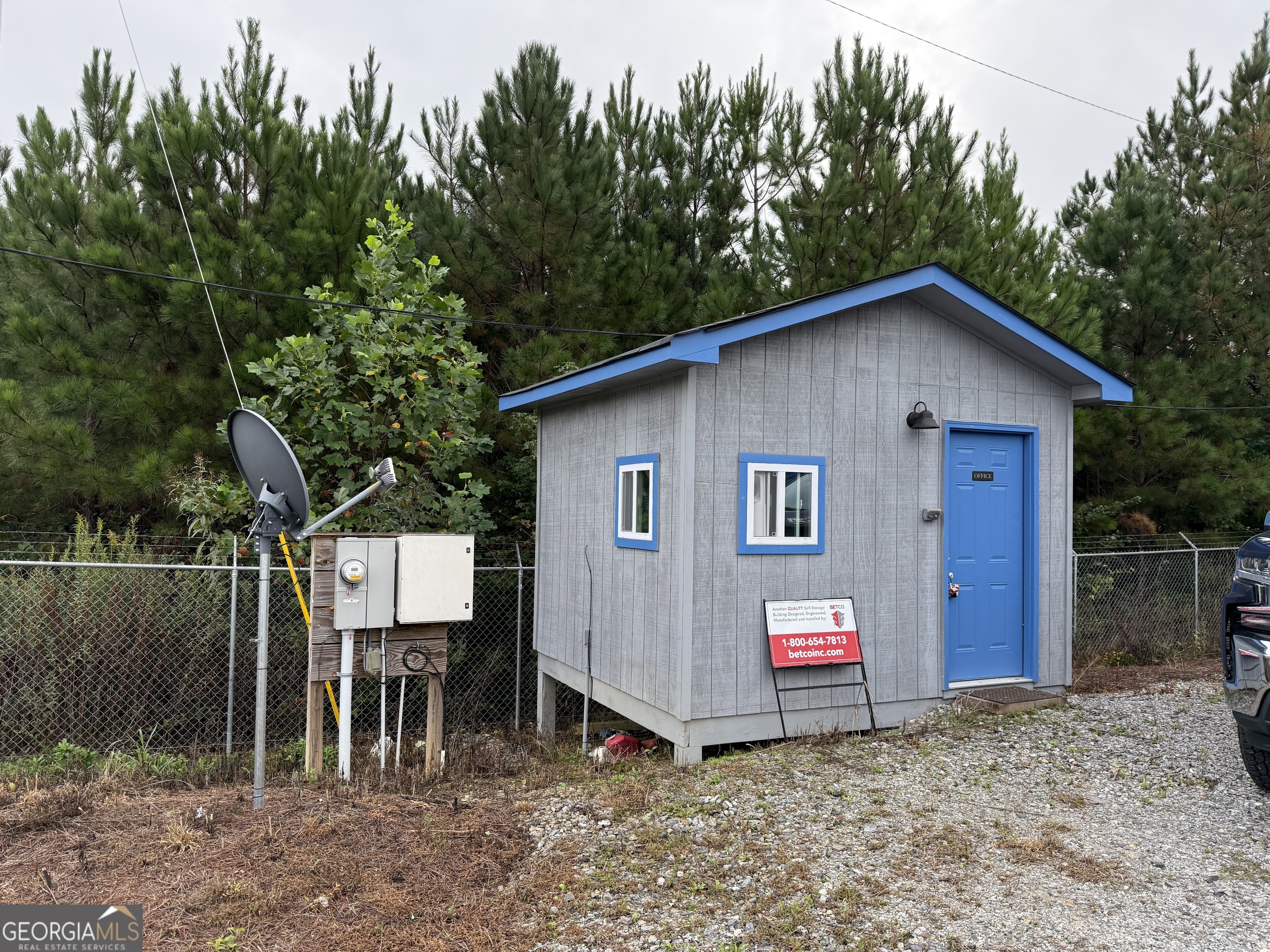 13372 Highway 53 E Property Photo 4
