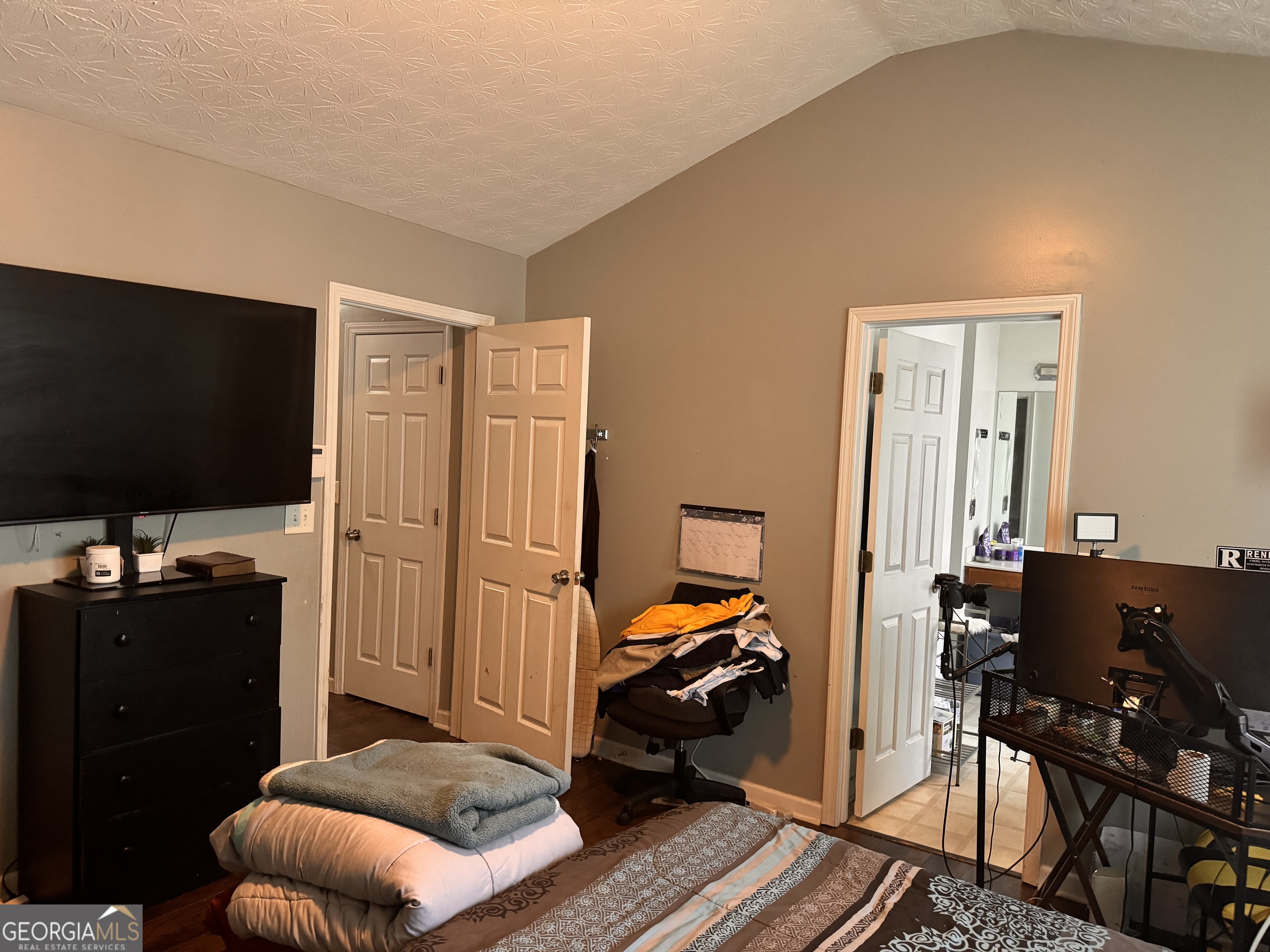 4018 Carisbrook Drive Property Photo 10