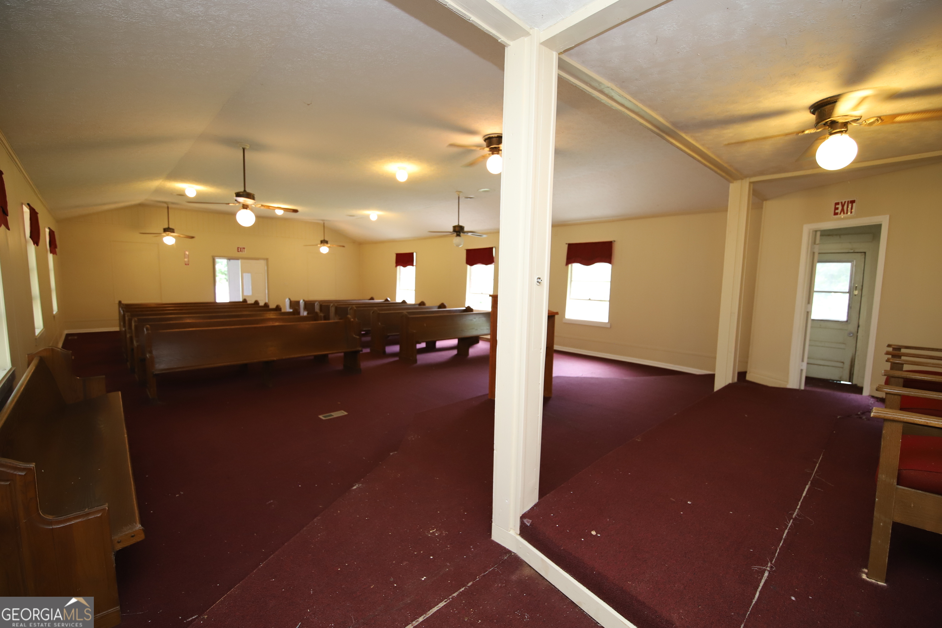 352 Old Hutchinson Mill Road Property Photo 11