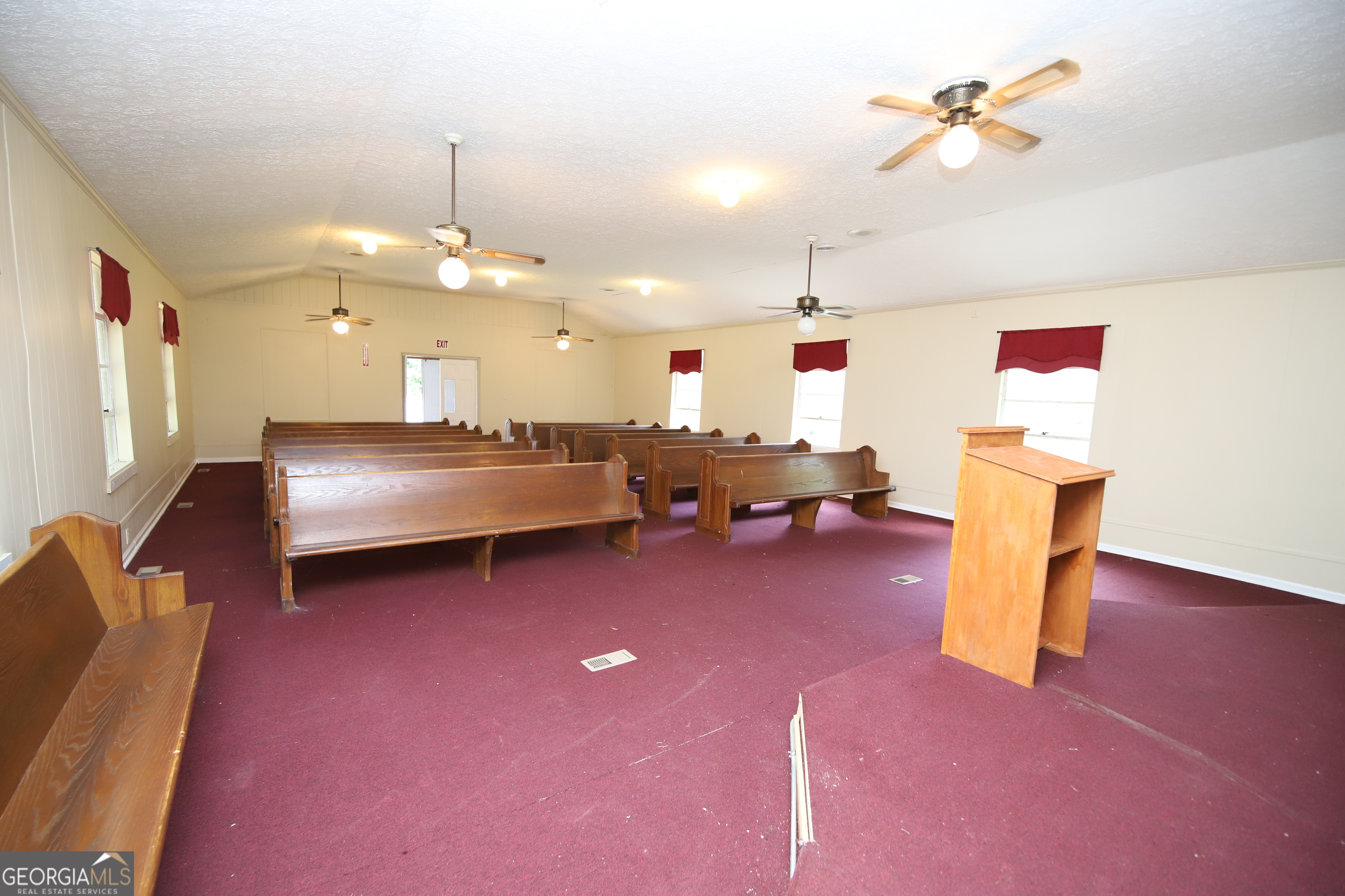 352 Old Hutchinson Mill Road Property Photo 12