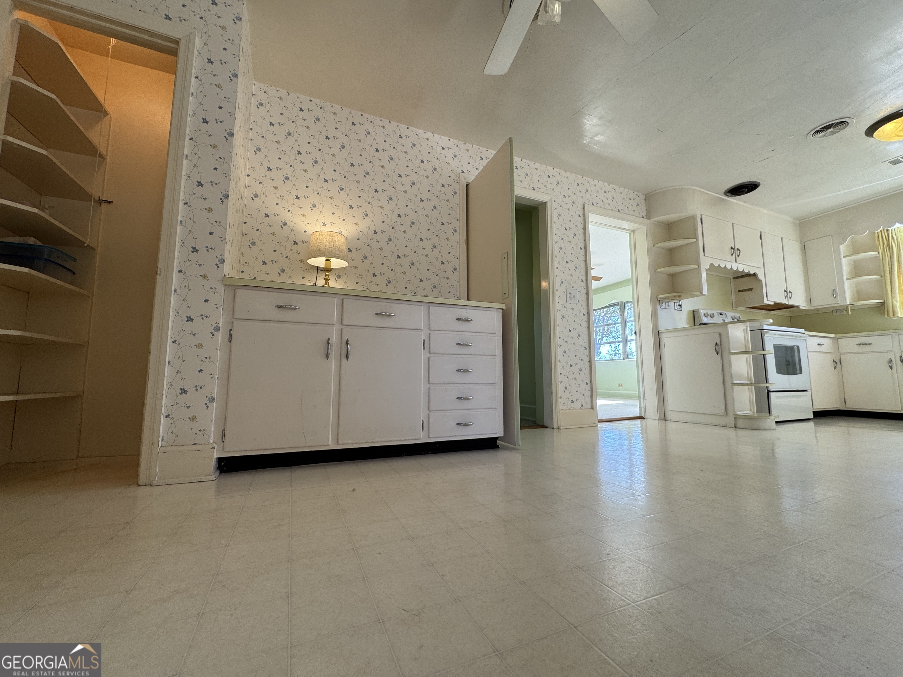 465 Cedar Street Property Photo 4