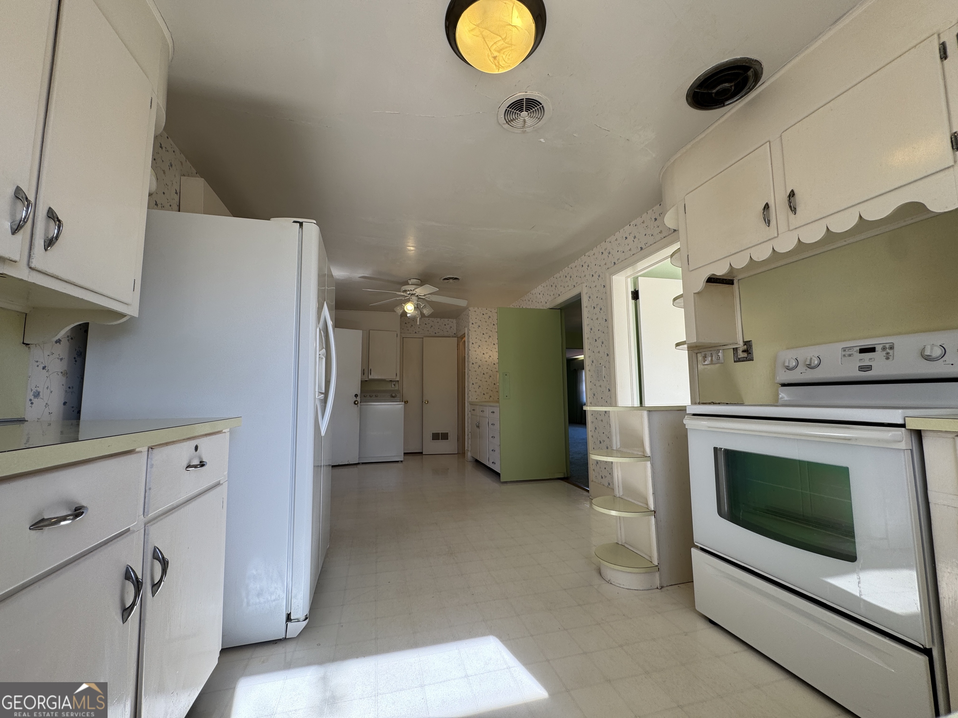 465 Cedar Street Property Photo 7