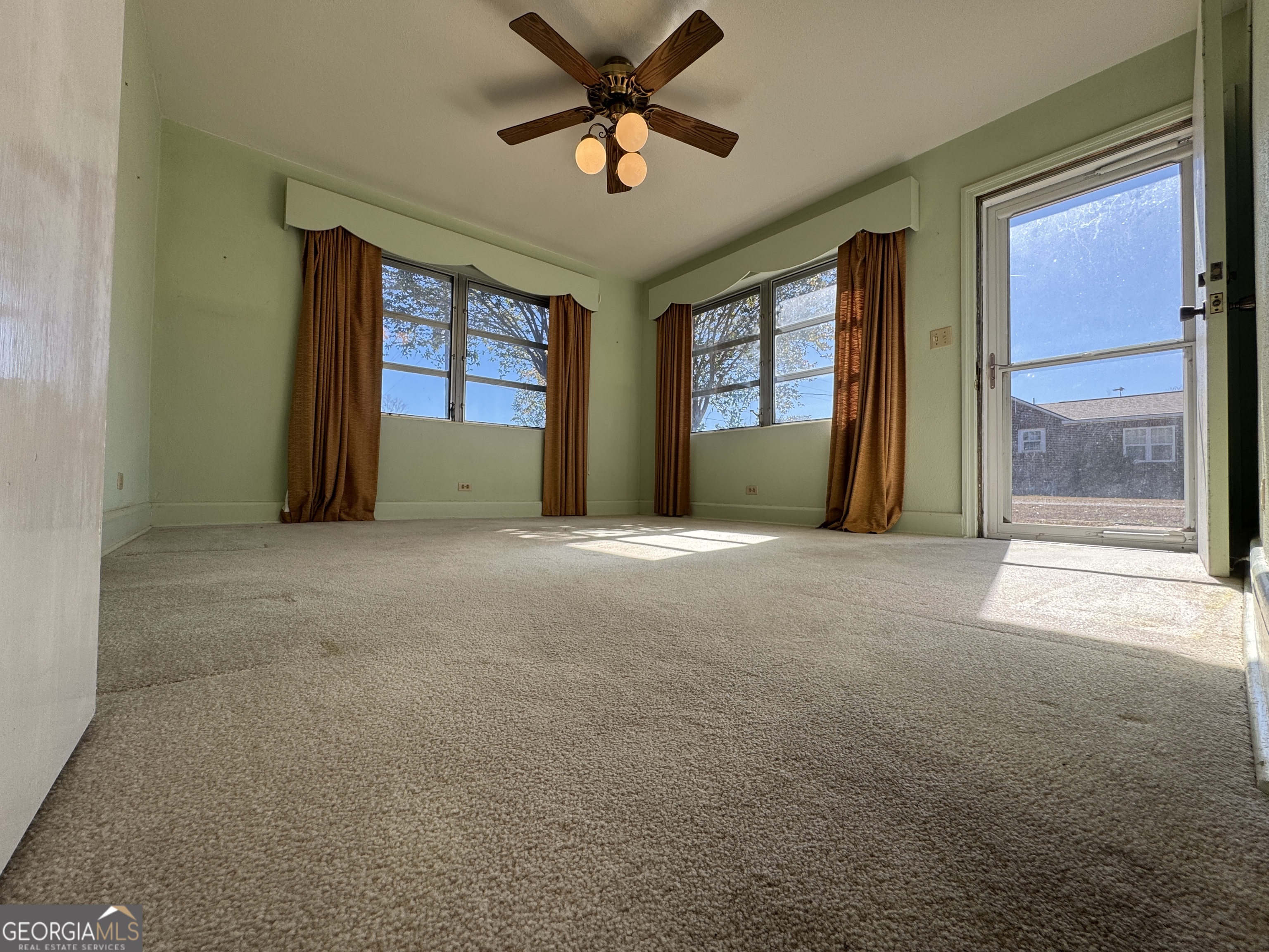 465 Cedar Street Property Photo 9