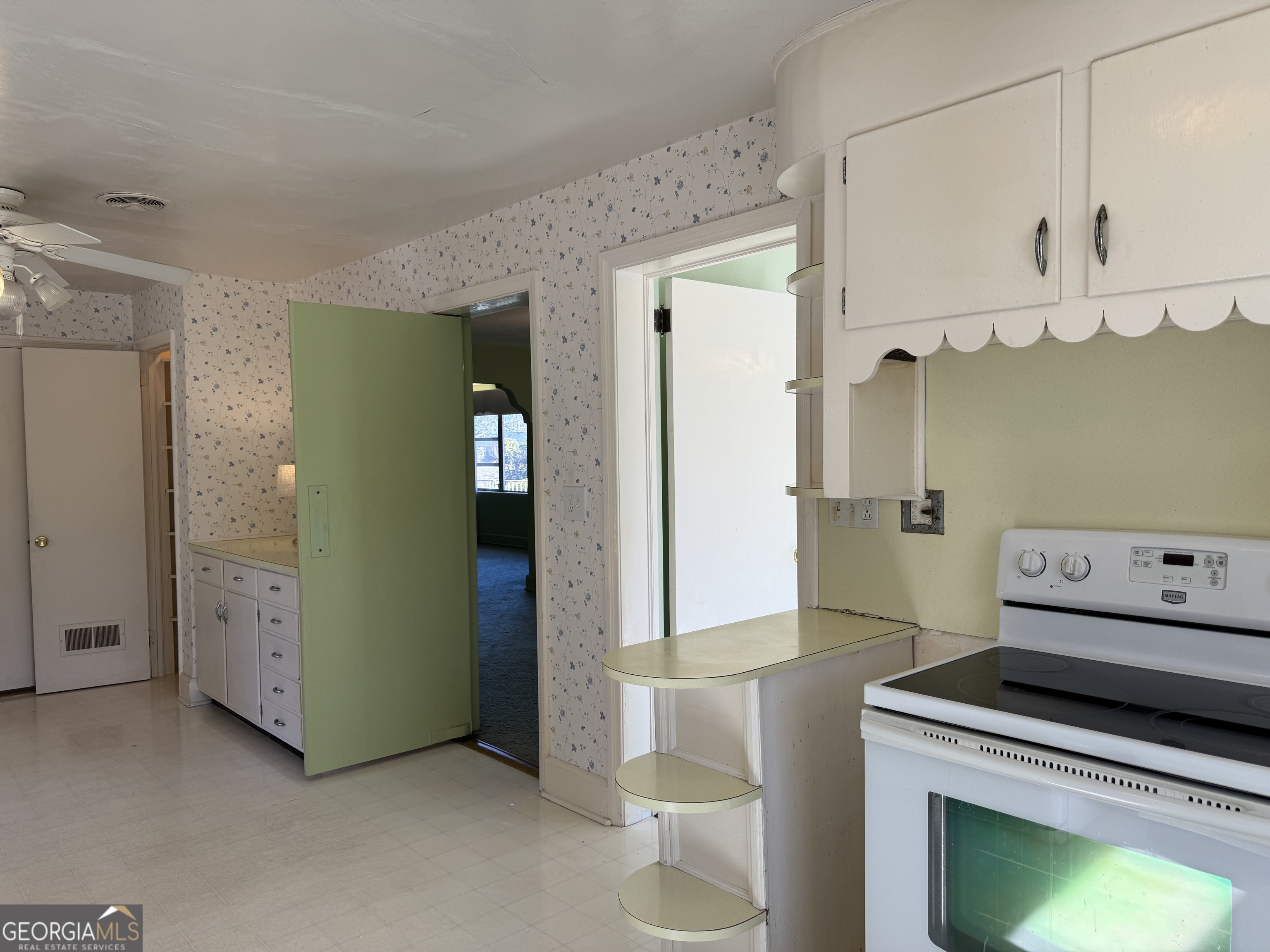 465 Cedar Street Property Photo 11