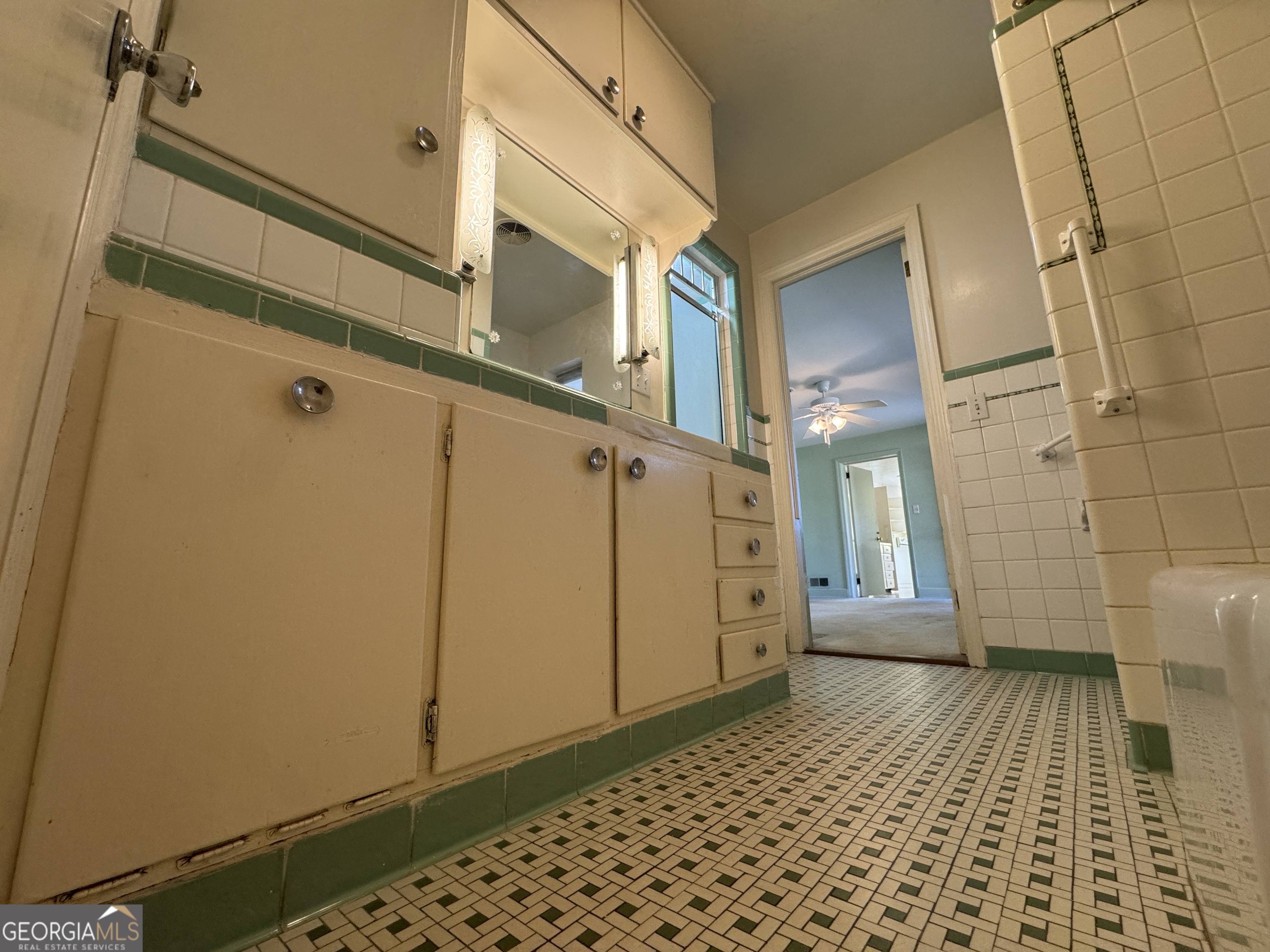 465 Cedar Street Property Photo 13