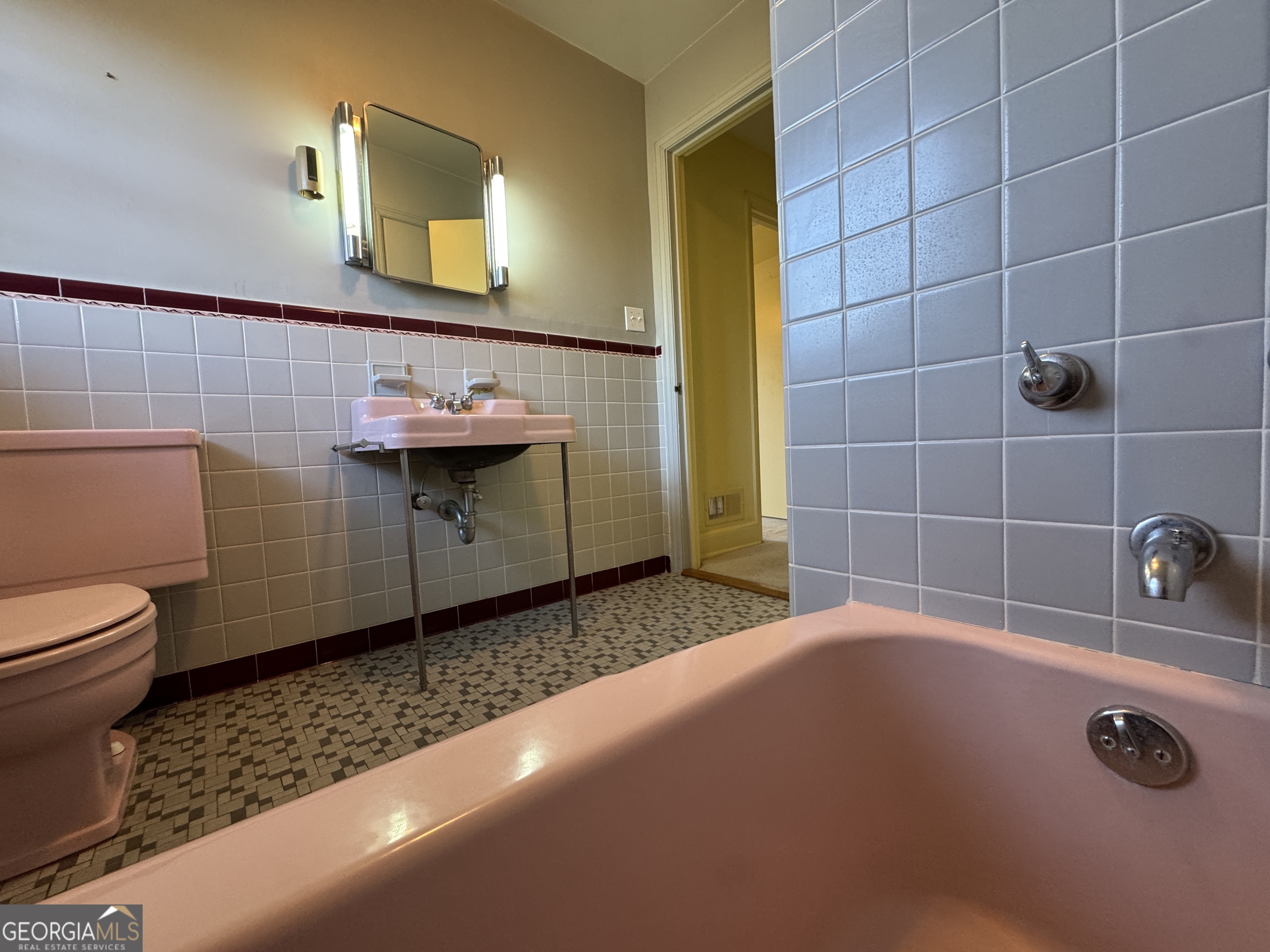 465 Cedar Street Property Photo 32
