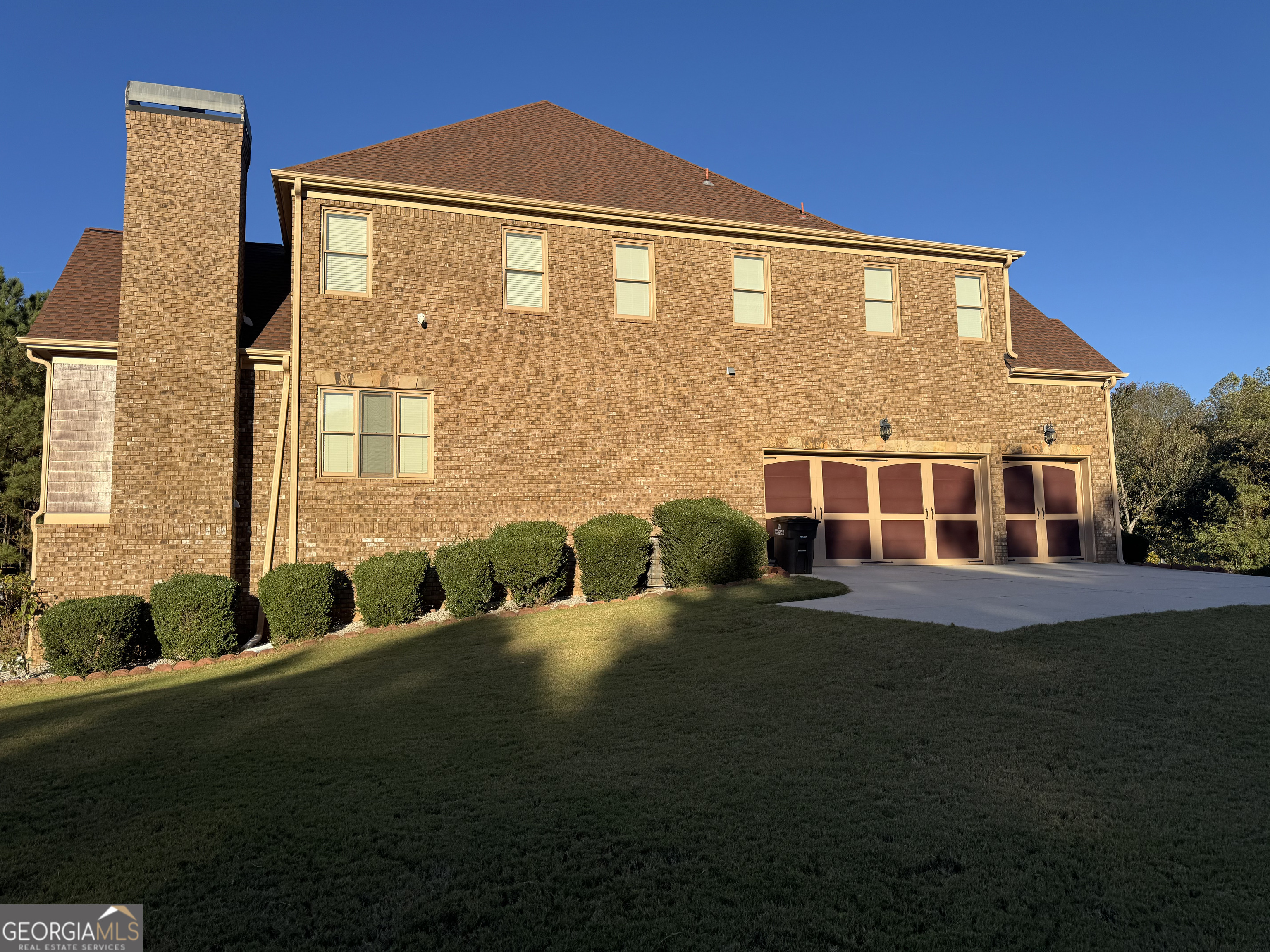 5300 Brookhollow Drive Property Photo 10