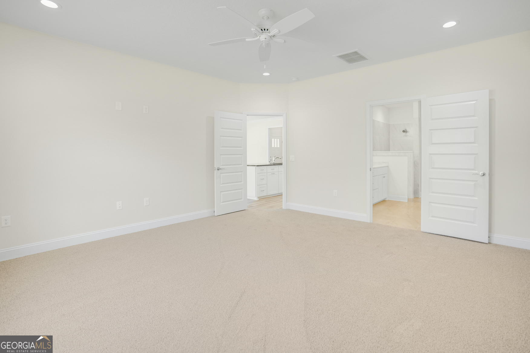177 The Villas Way Property Photo 14