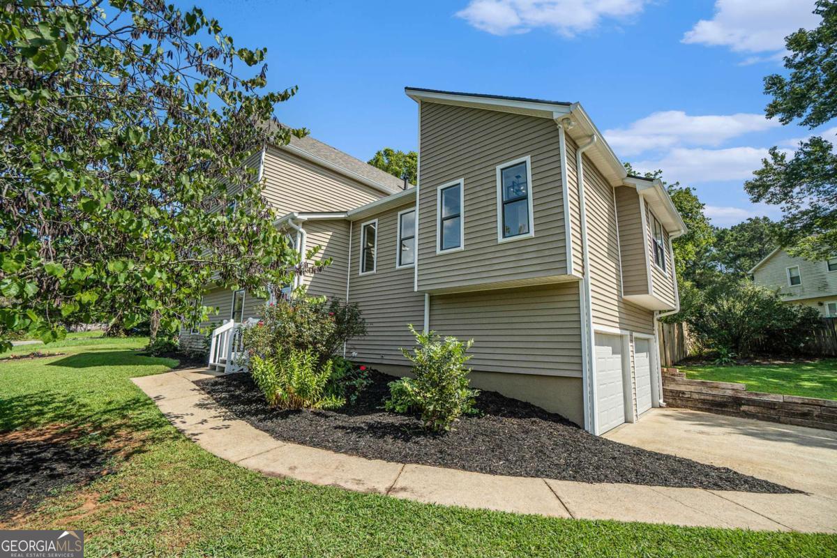 1100 Sallete Court Property Photo 1