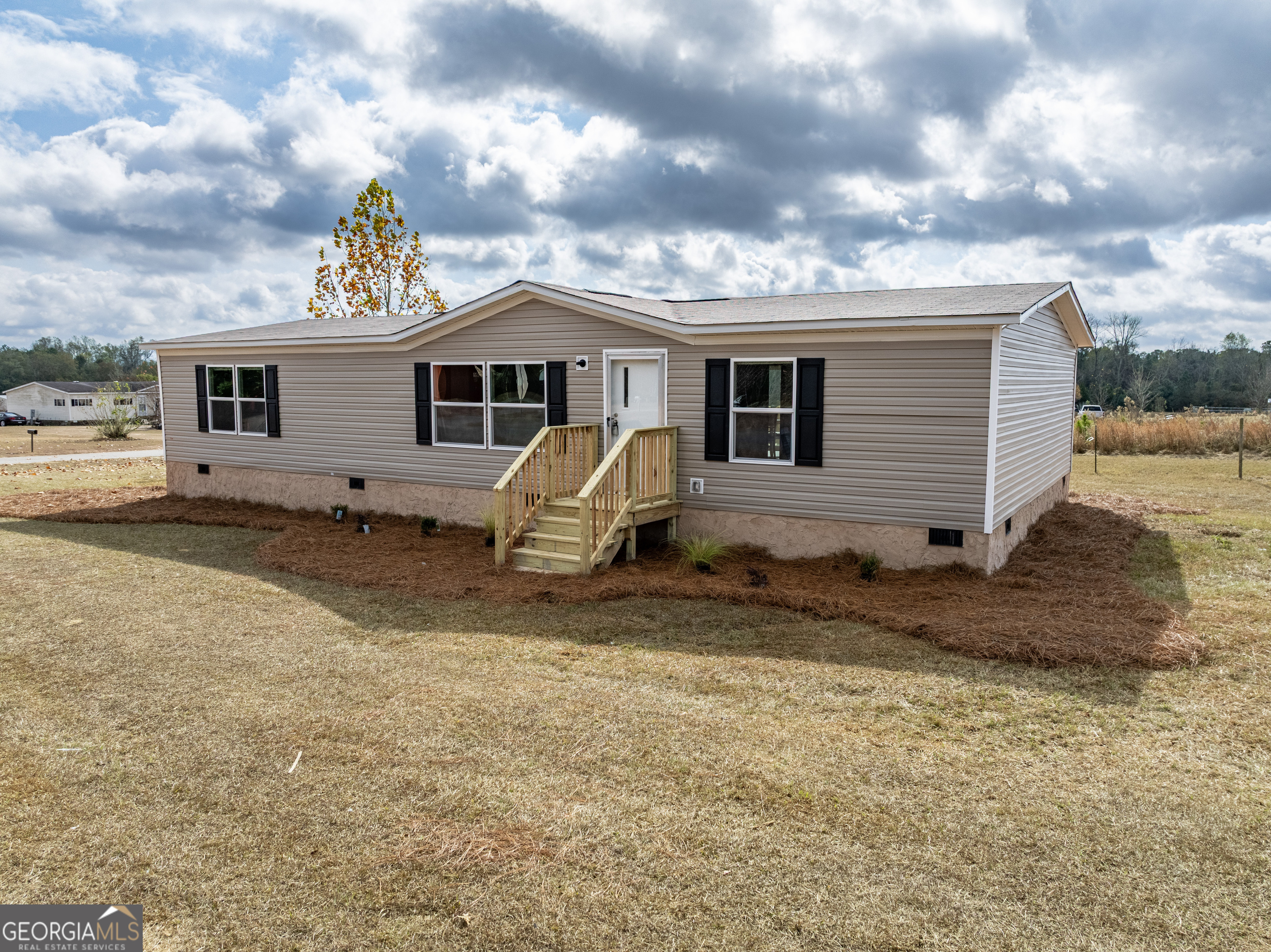 112 Courtney Circle Property Photo 2