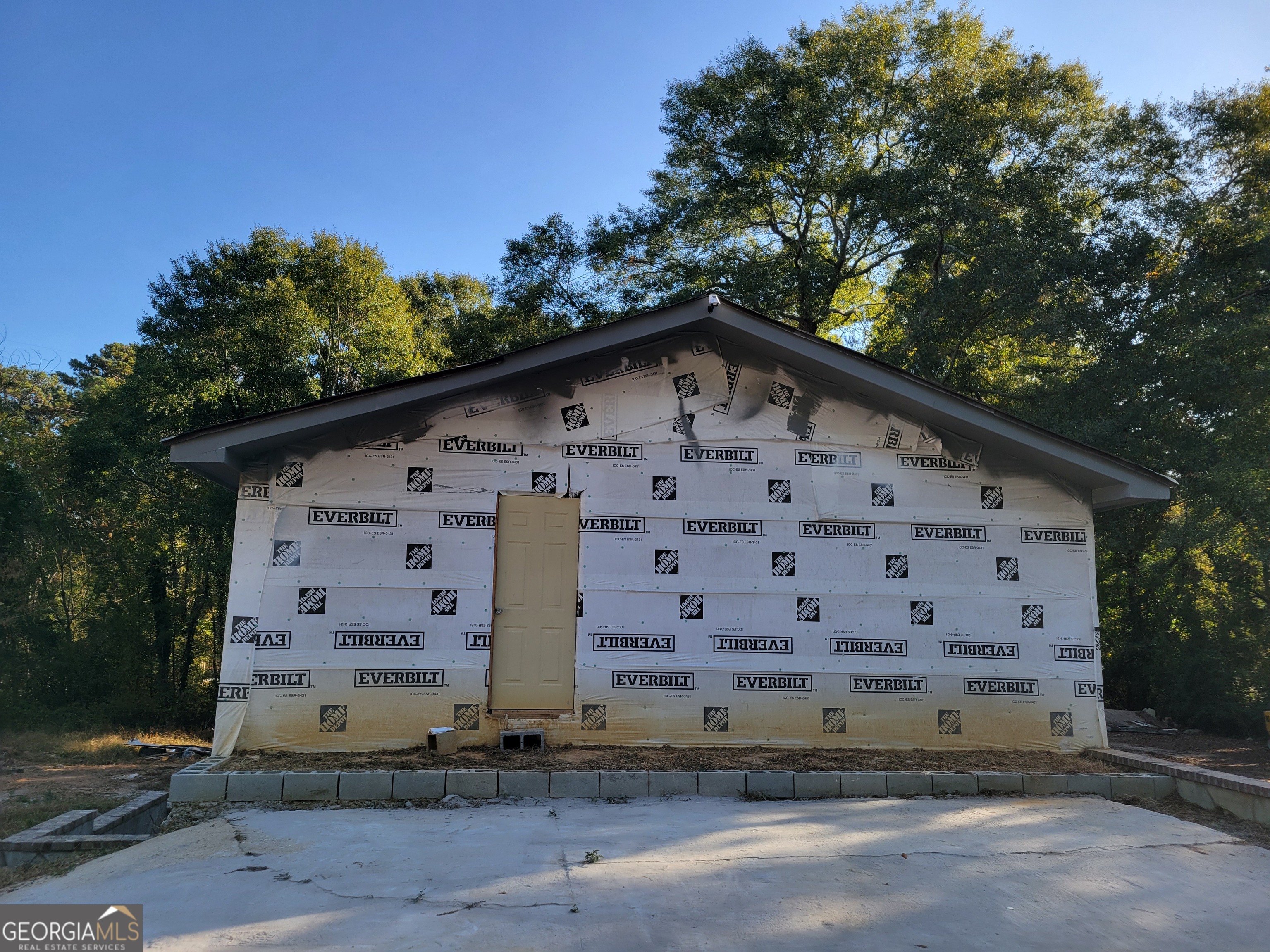 5372 Bryant Boulevard Property Photo 3